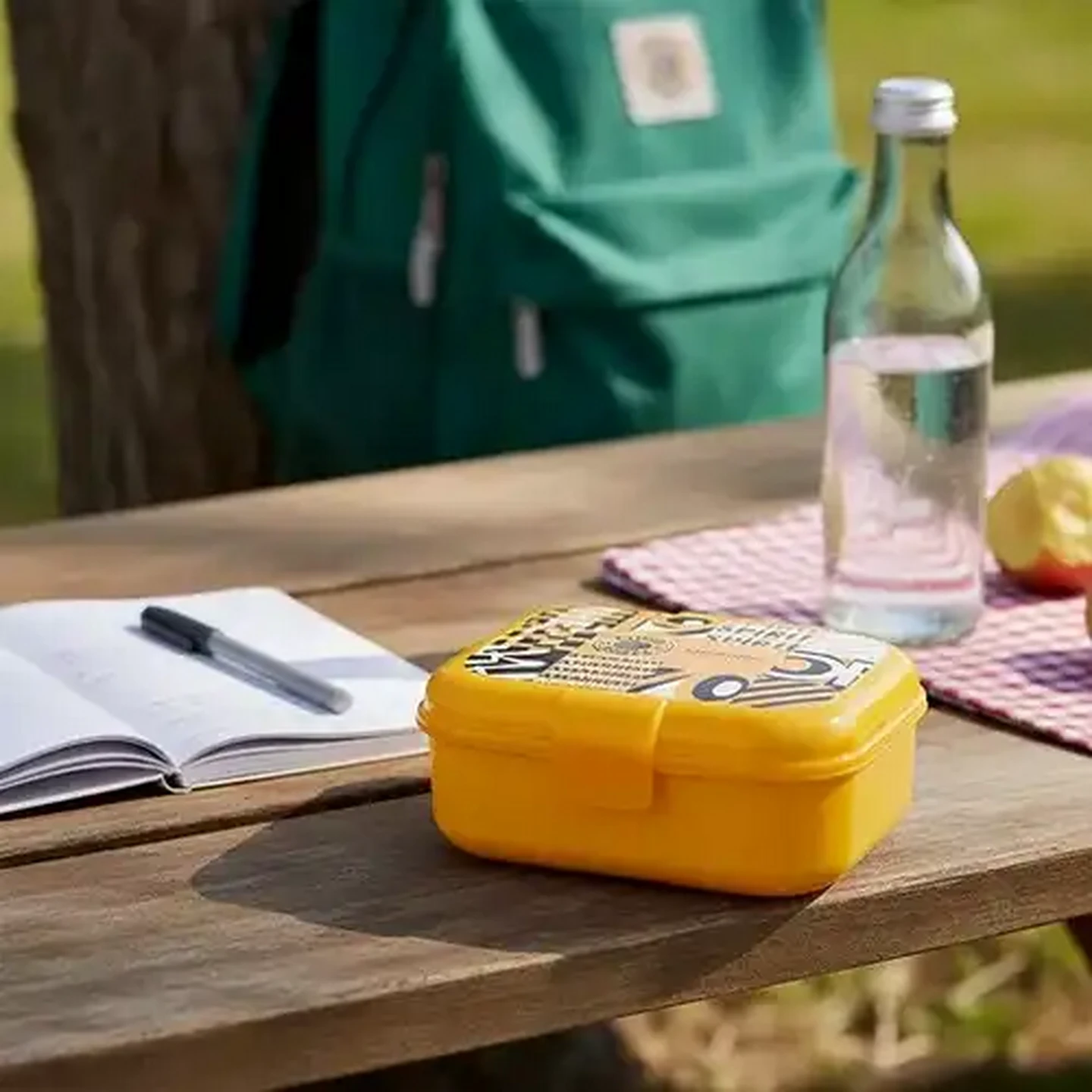 Image of ADDIS Plastic Kaizer Chiefs Lunch Box 1.1L