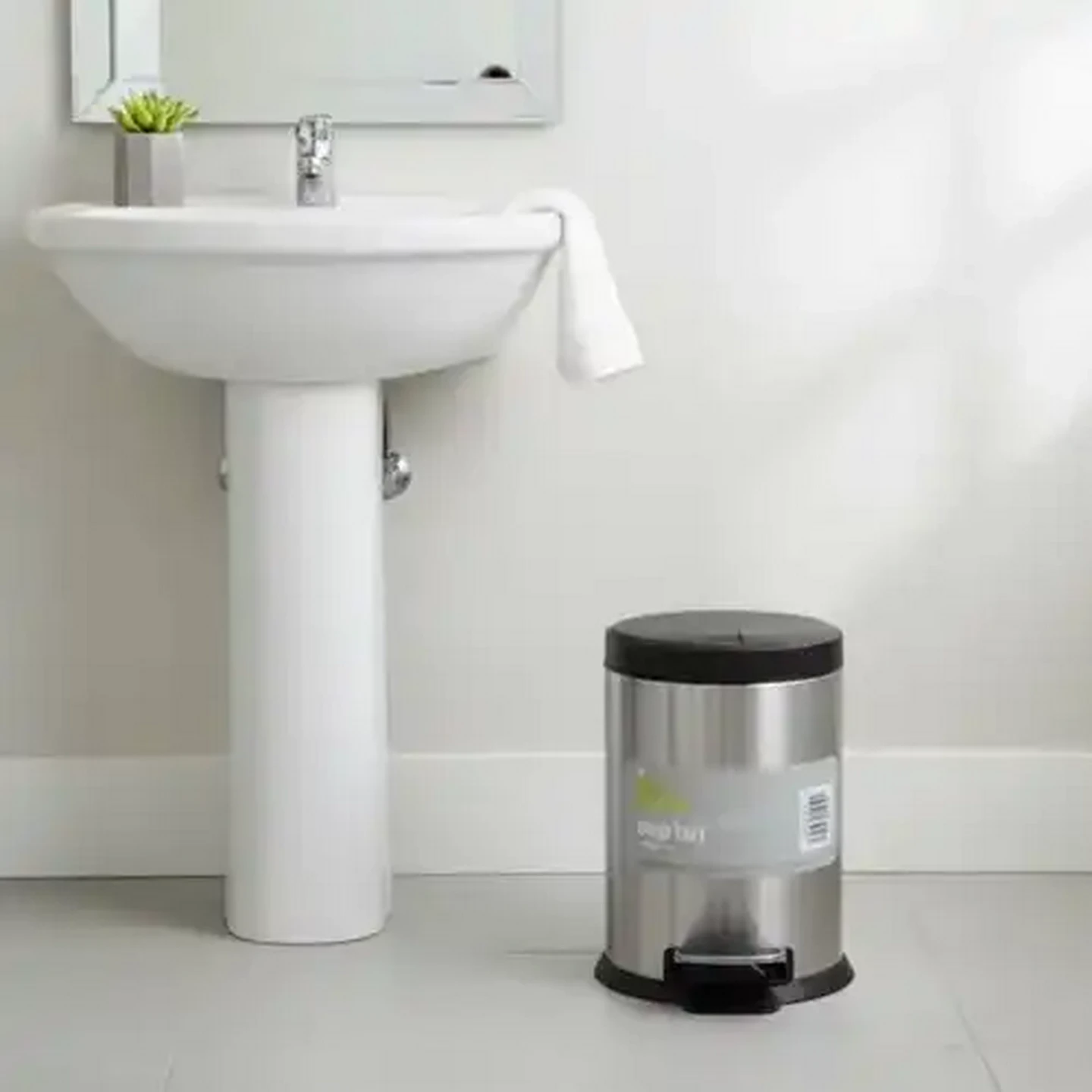 Image of Stainless Steel Step Bin 3L