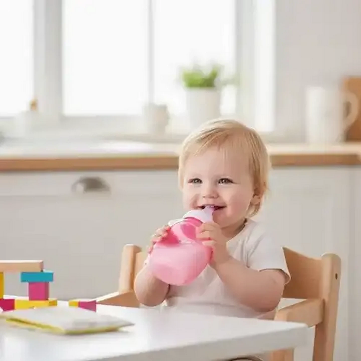 Image of Jolly Tots Easy Hold Bottle 250ml