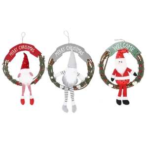 Shoprite ZA | Santa's Choice Gnome Wreath 35cm (Design May Vary)