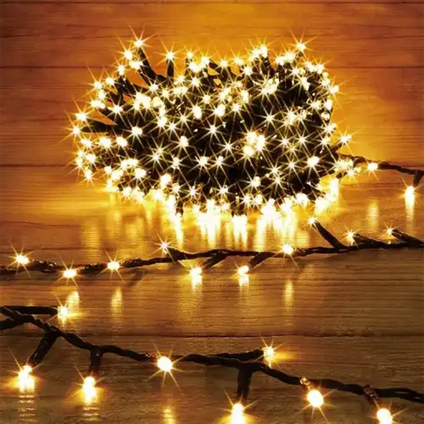 Shoprite ZA | Santa's Choice Warm White LED Cluster Light String