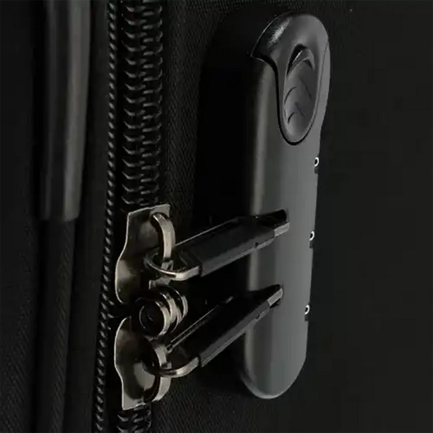 Checkers Sixty60 | Tosca Urban Black Trolley Suitcase Large 120L