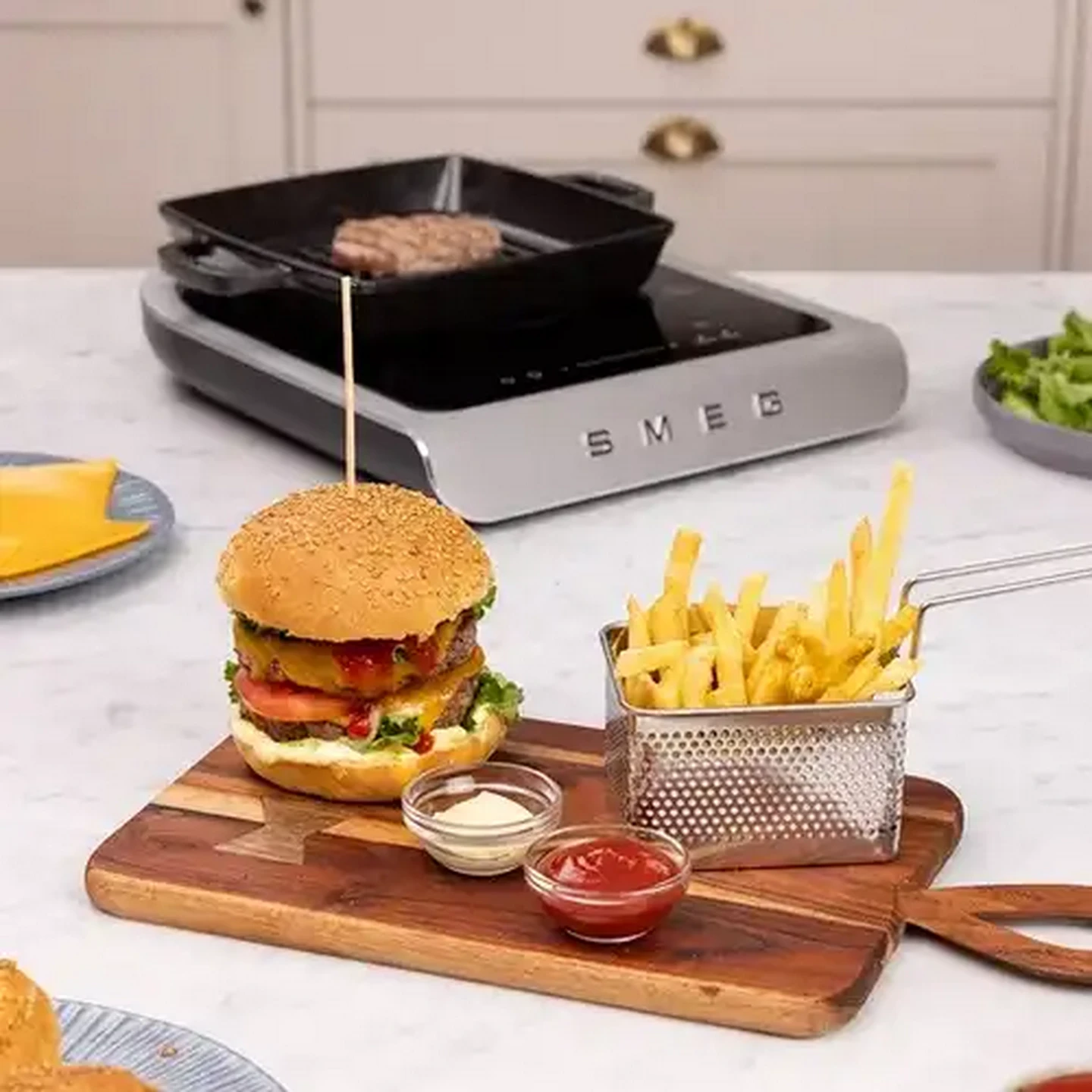 Checkers Sixty60 | Smeg Black Portable Induction Plate