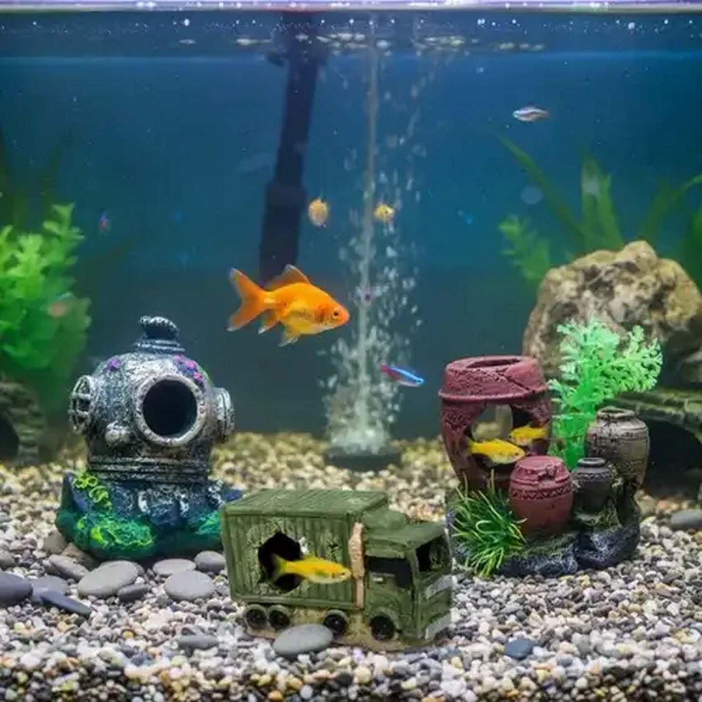 Checkers Sixty60 | Daro Scuba Diver Aquarium Ornament