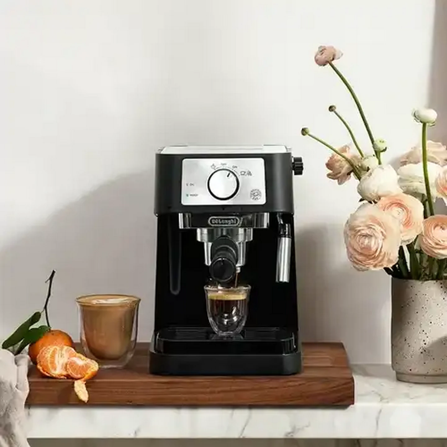 Checkers Sixty60 | De'Longhi Stilosa Black Coffee Machine 1100W
