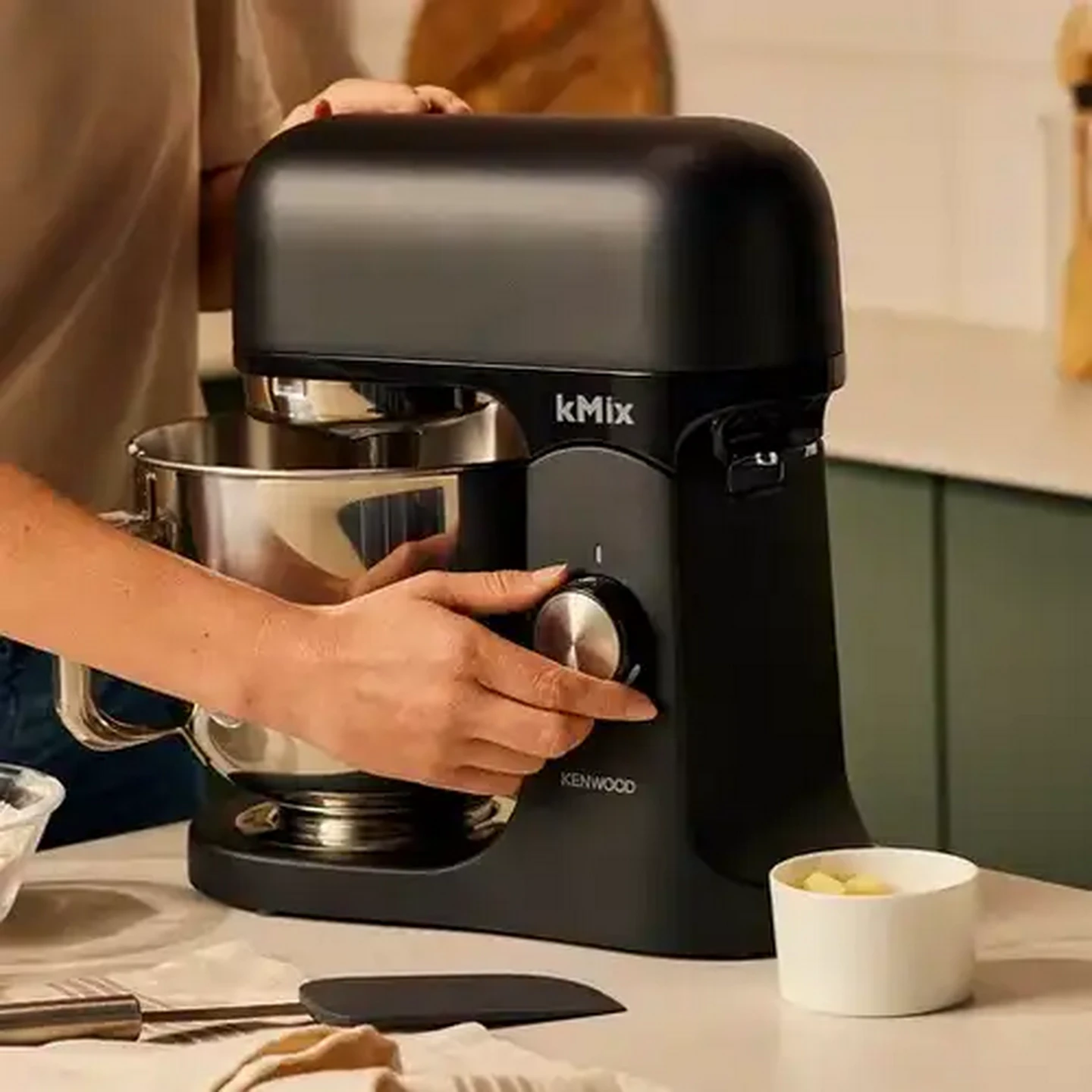 Checkers Sixty60 | Kenwood Appliances kMix Sleek Black Stand Mixer 5L