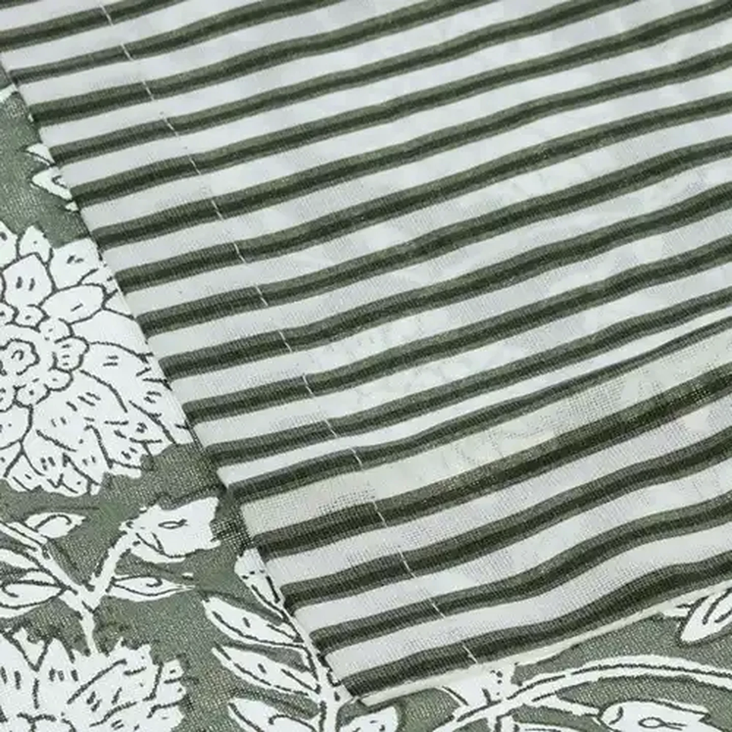 Image of Essentials Sage Malvern Apron 60 x 90cm