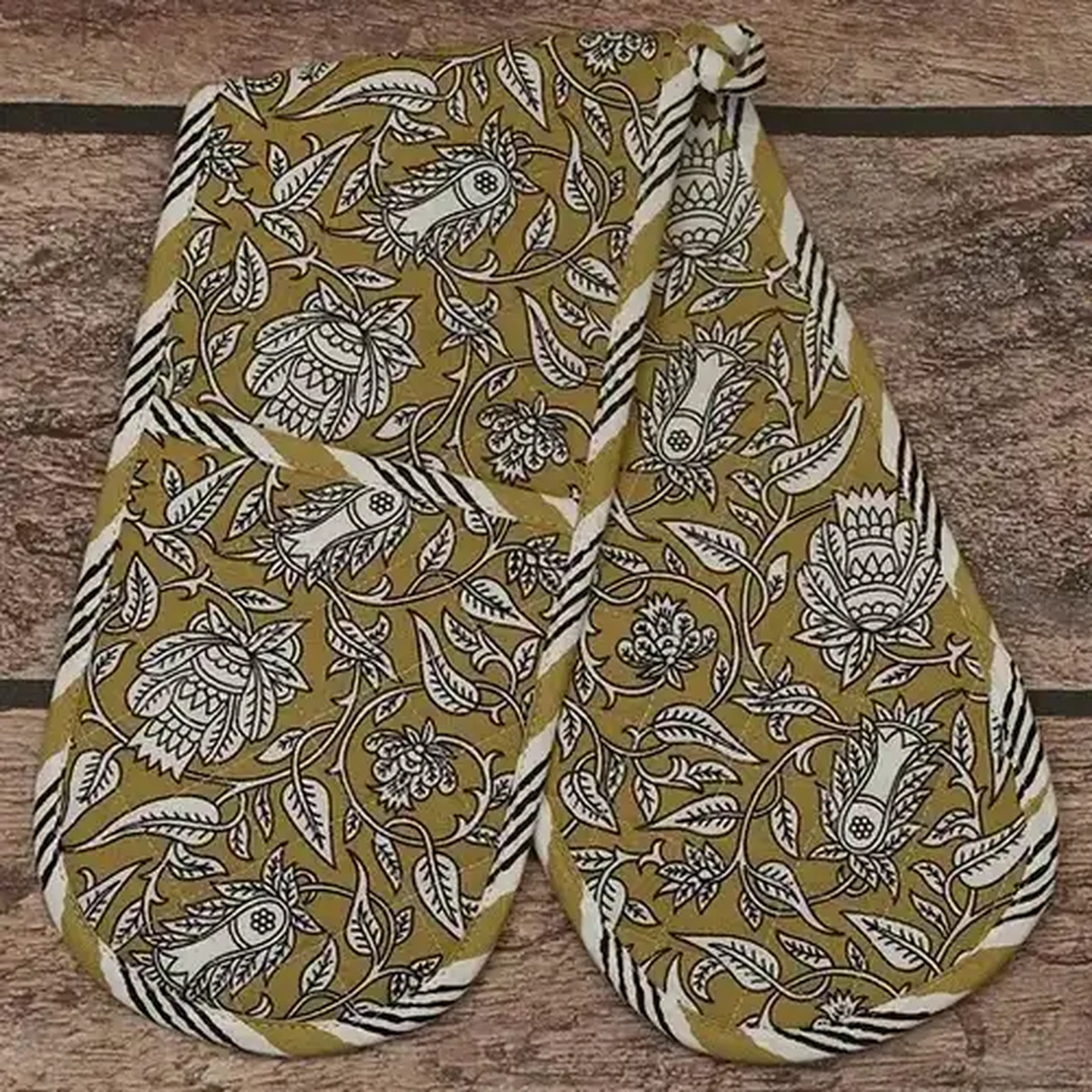 Image of Essentials Mayfair Mustard Double Oven Glove 18 x 78cm