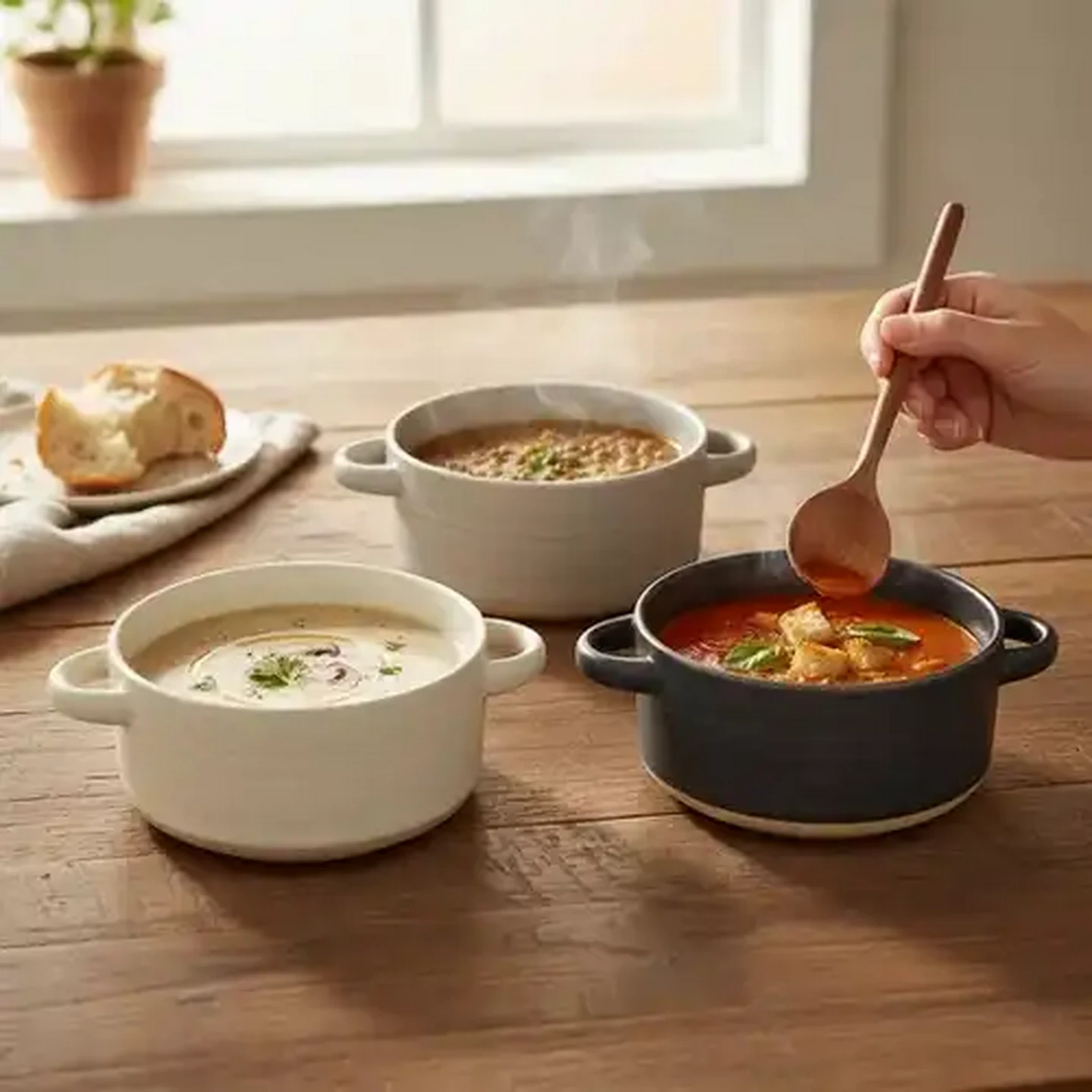Image of Ribbed Soup Bowl 900ml (Colour May Vary)