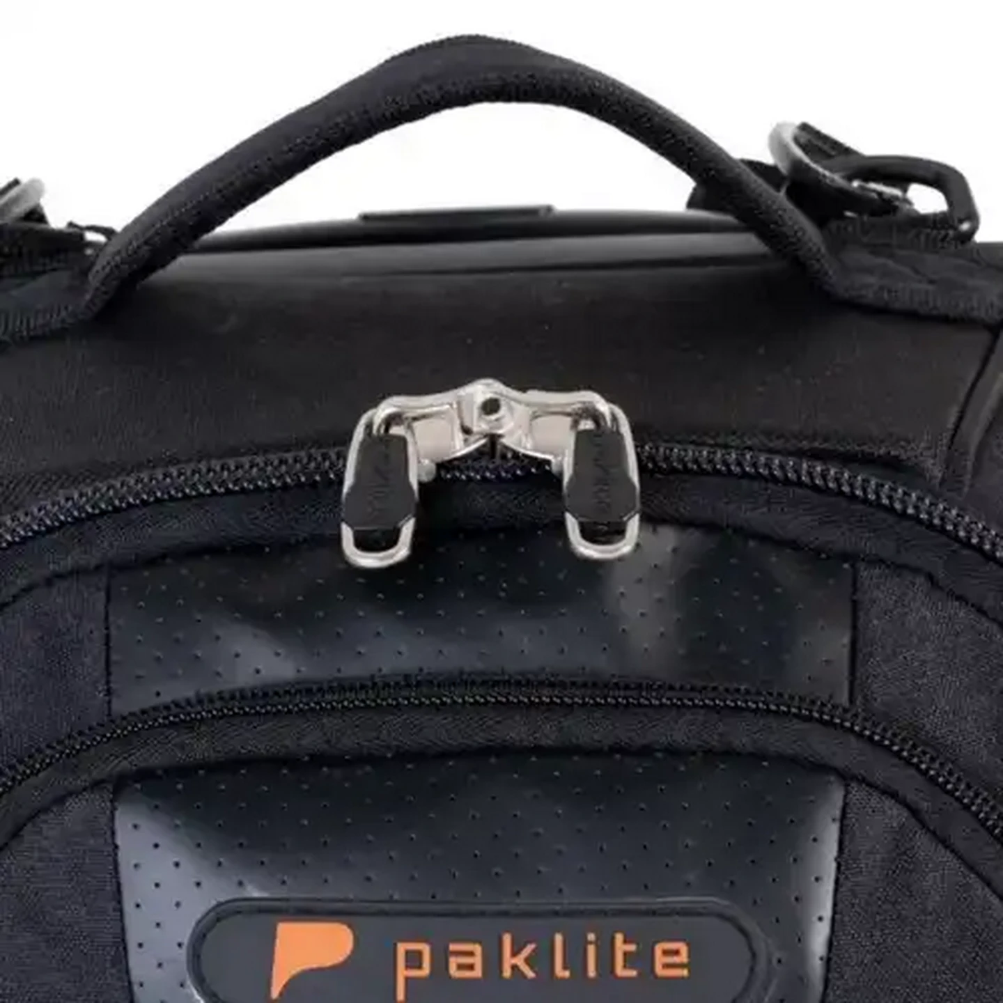 Checkers Sixty60 | Paklite Mobius Black Rolling Duffle 51cm