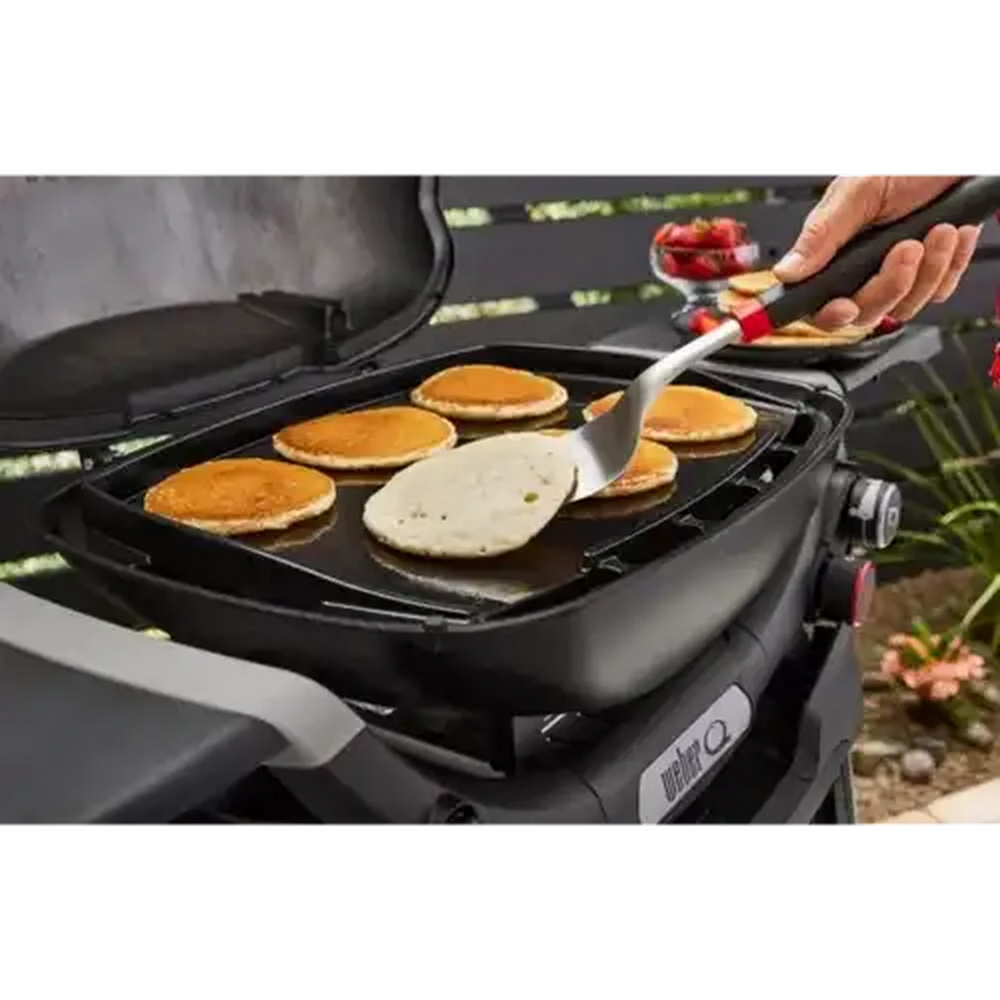 Image of Weber Cast Iron Griddle Q3200N+