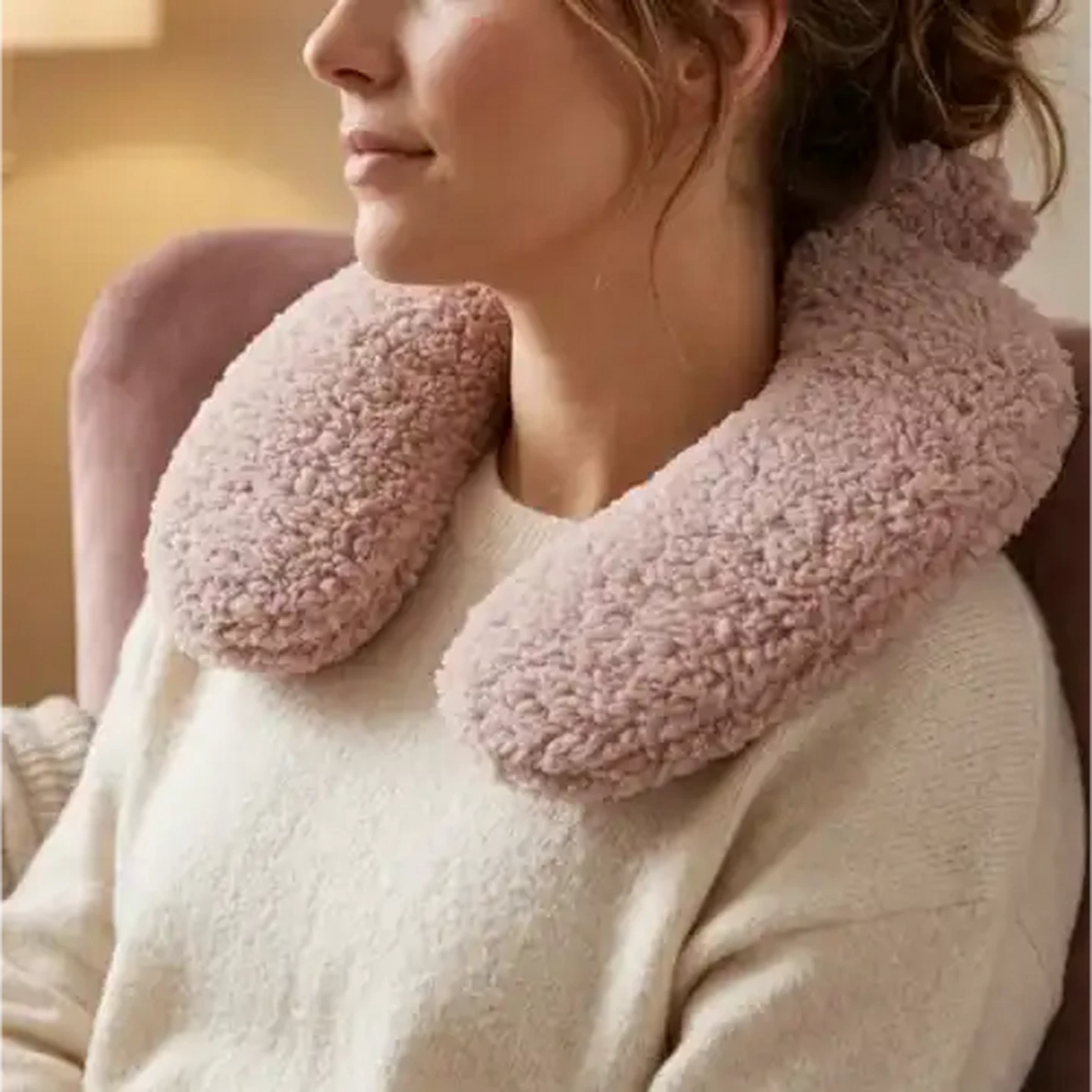 Image of TravelVac Neck & Shoulder Hot Water Bottle 970ml (Colour May Vary)