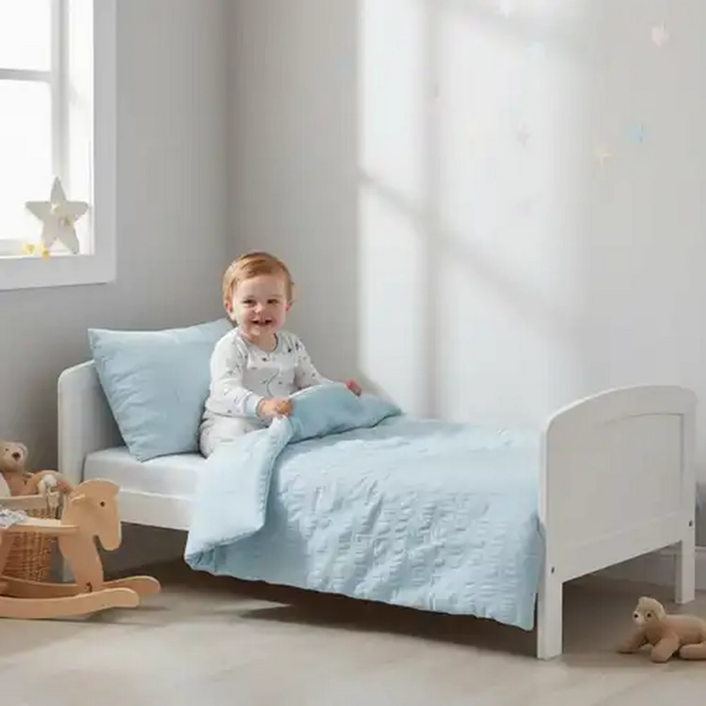 Image of Jolly Tots Seersucker Polycotton Blue Comforter Set 3 Piece 75 x 110cm