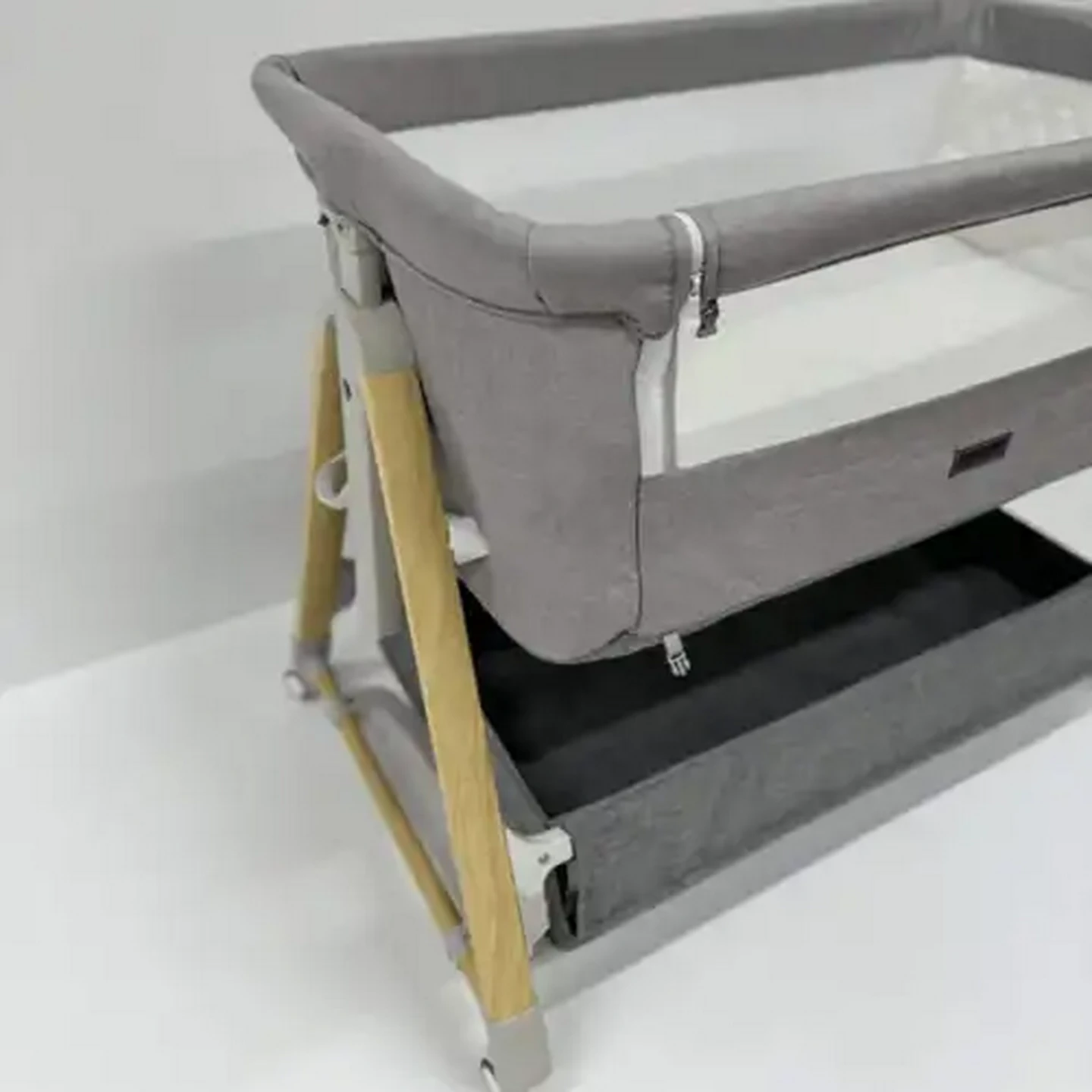 Image of Noola Grey Grow With Me Co-Sleeper