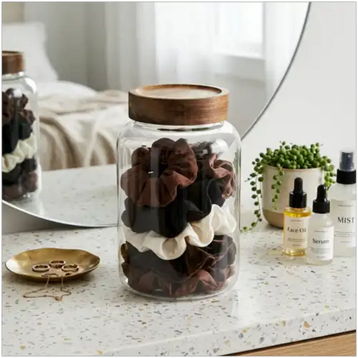 Image of Acacia Glass Canister with Lid 1.8L
