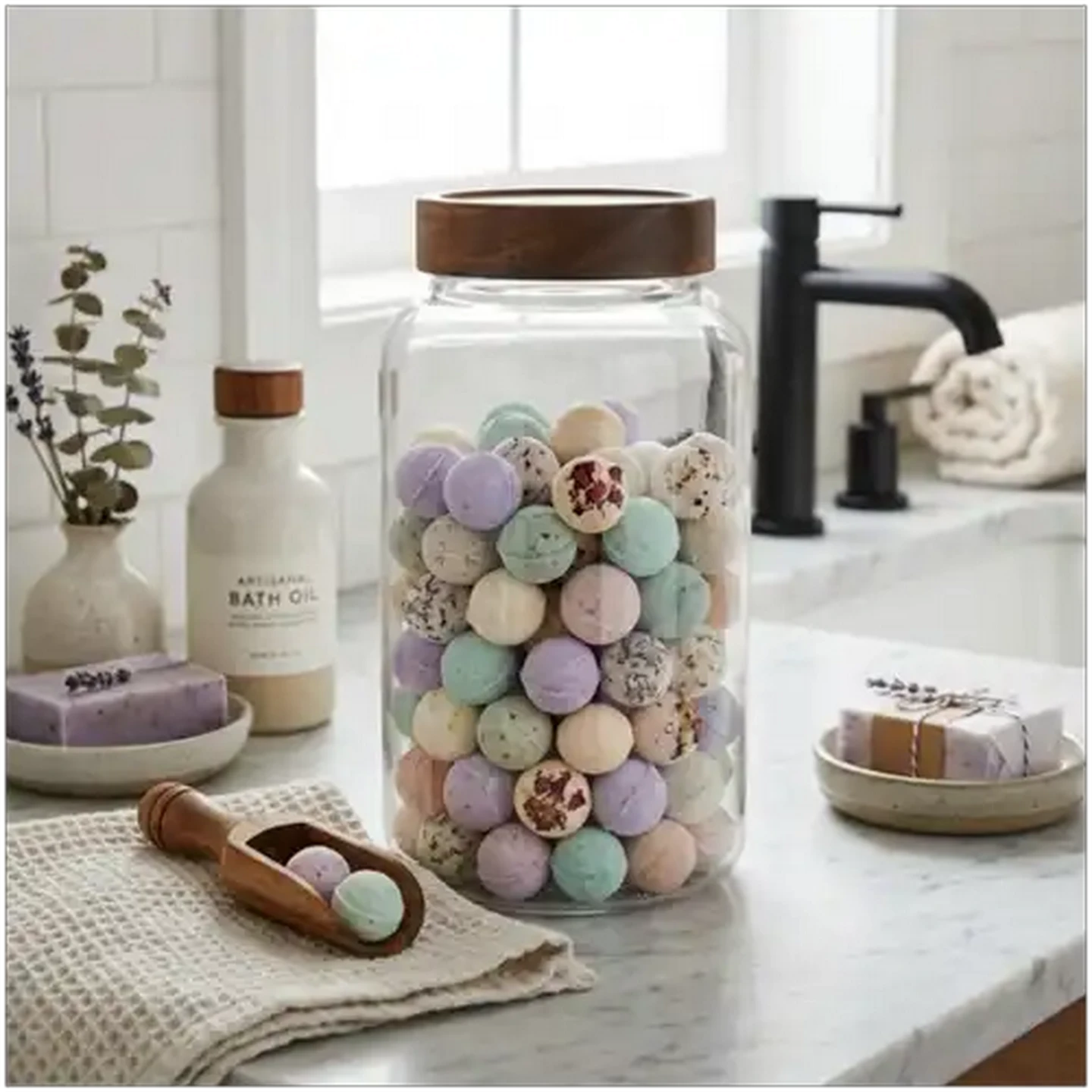 Image of Acacia Glass Canister with Lid 2.5L