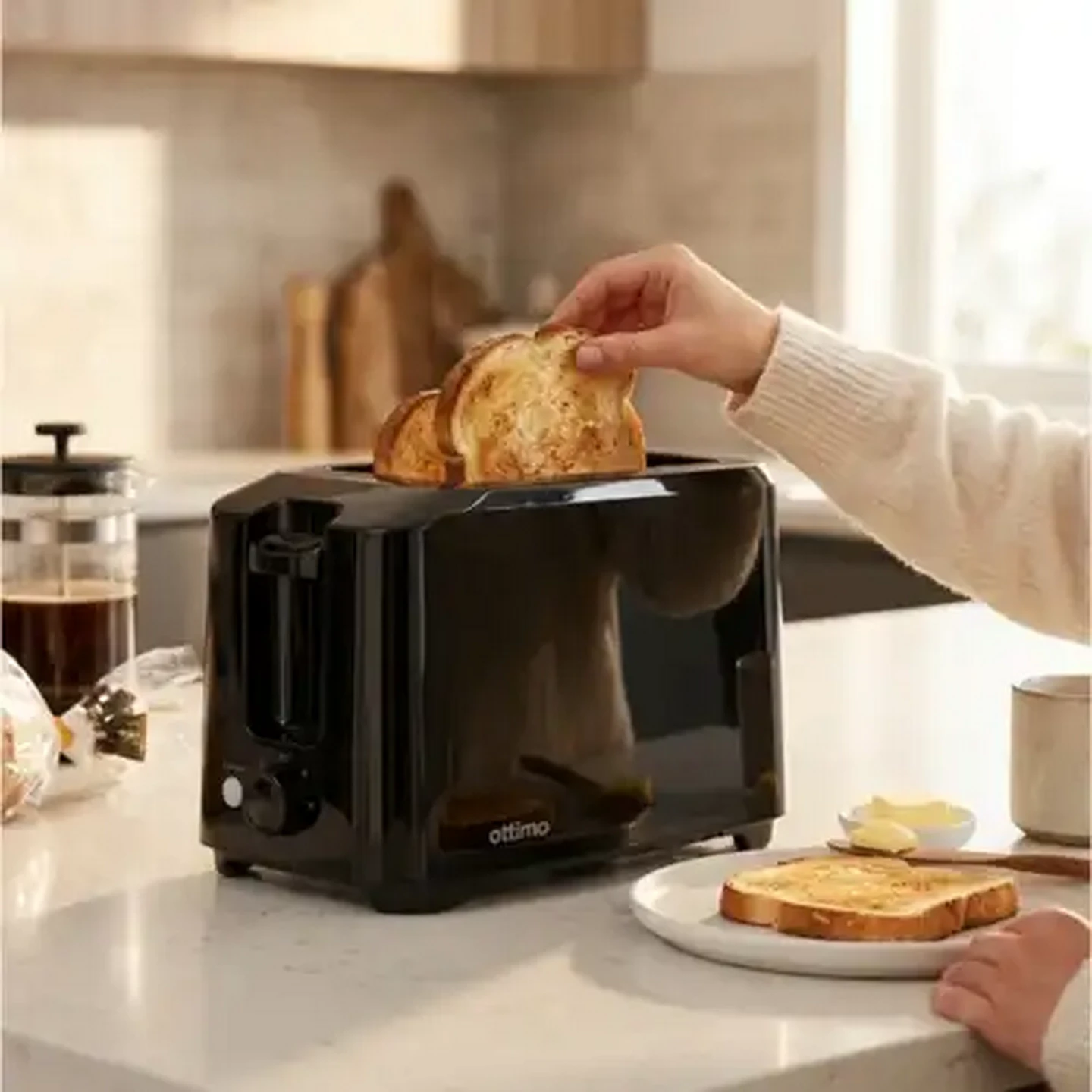 Image of Ottimo 2-Slice Black Toaster 750W