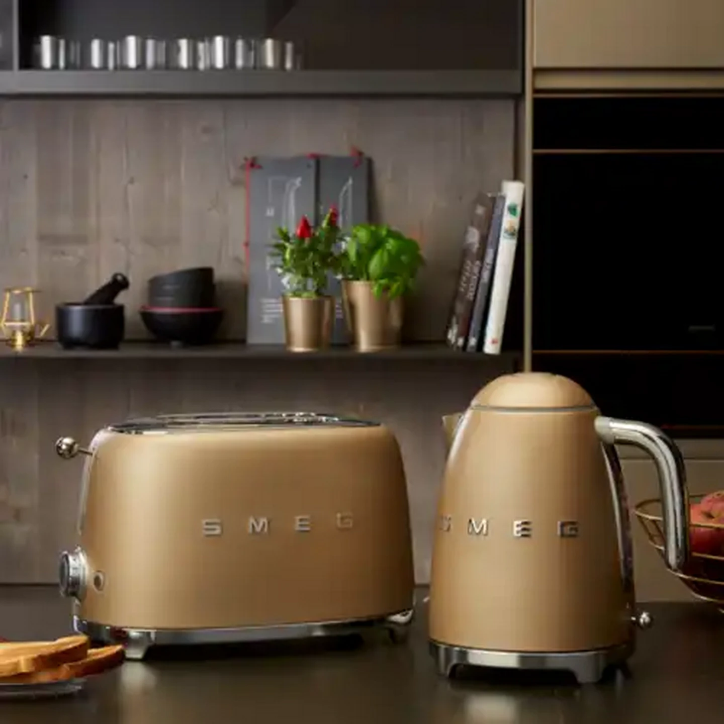 Image of Smeg Special Edition Matt Champagne Retro 2-Slice Toaster 950W