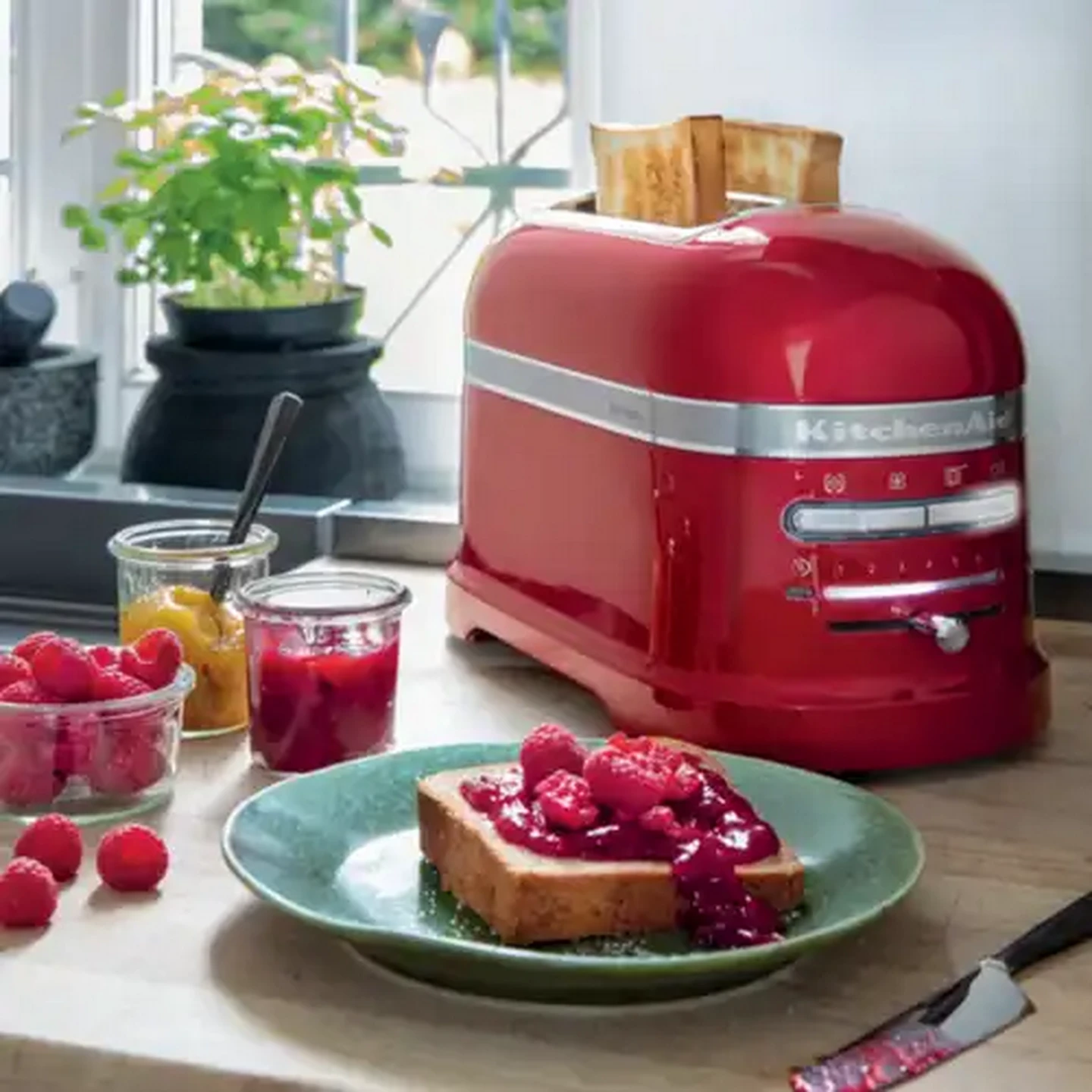 Image of KitchenAid Candy Apple Artisan 2-Slice Toaster