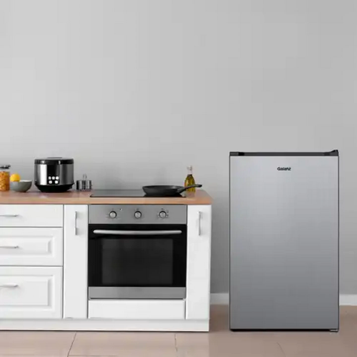 Image of Galanz Bar Fridge 117L