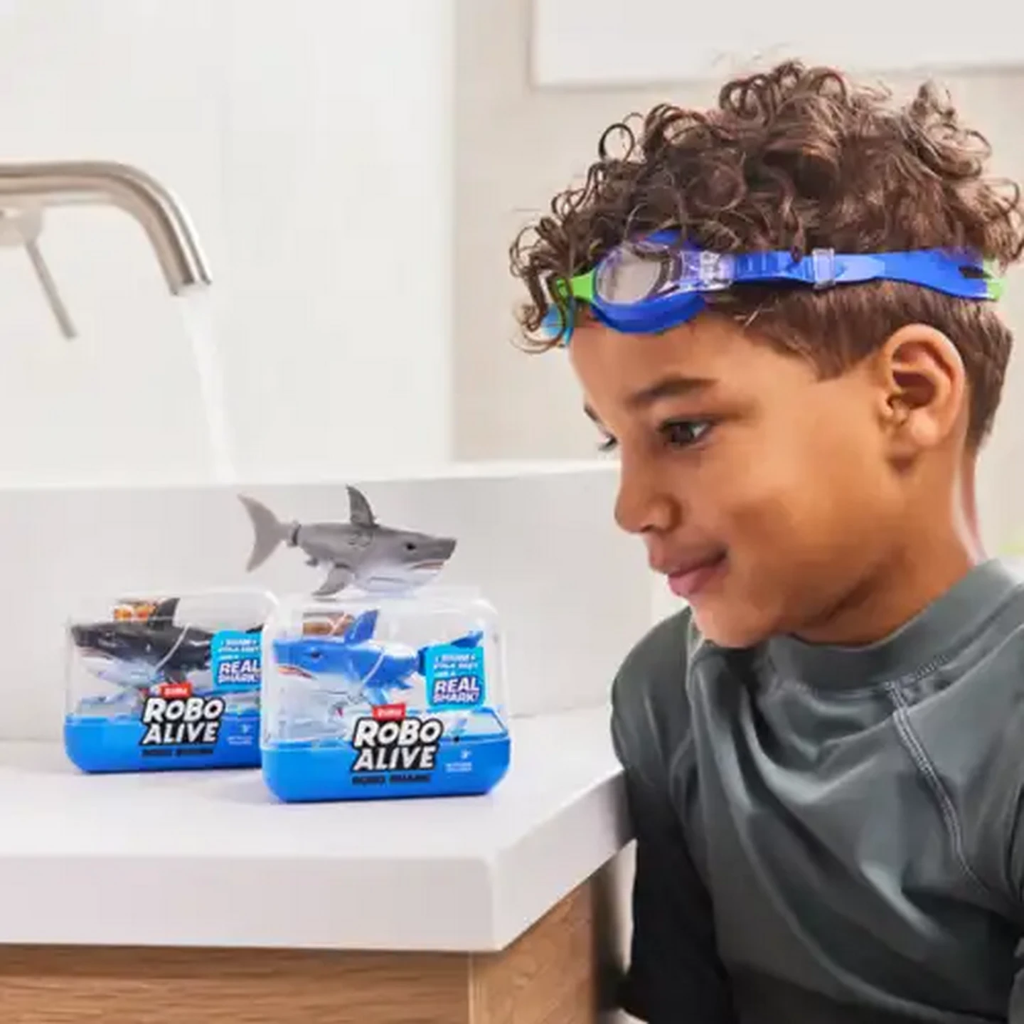 Image of Robo Alive Water Activated Shark (Type May Vary)