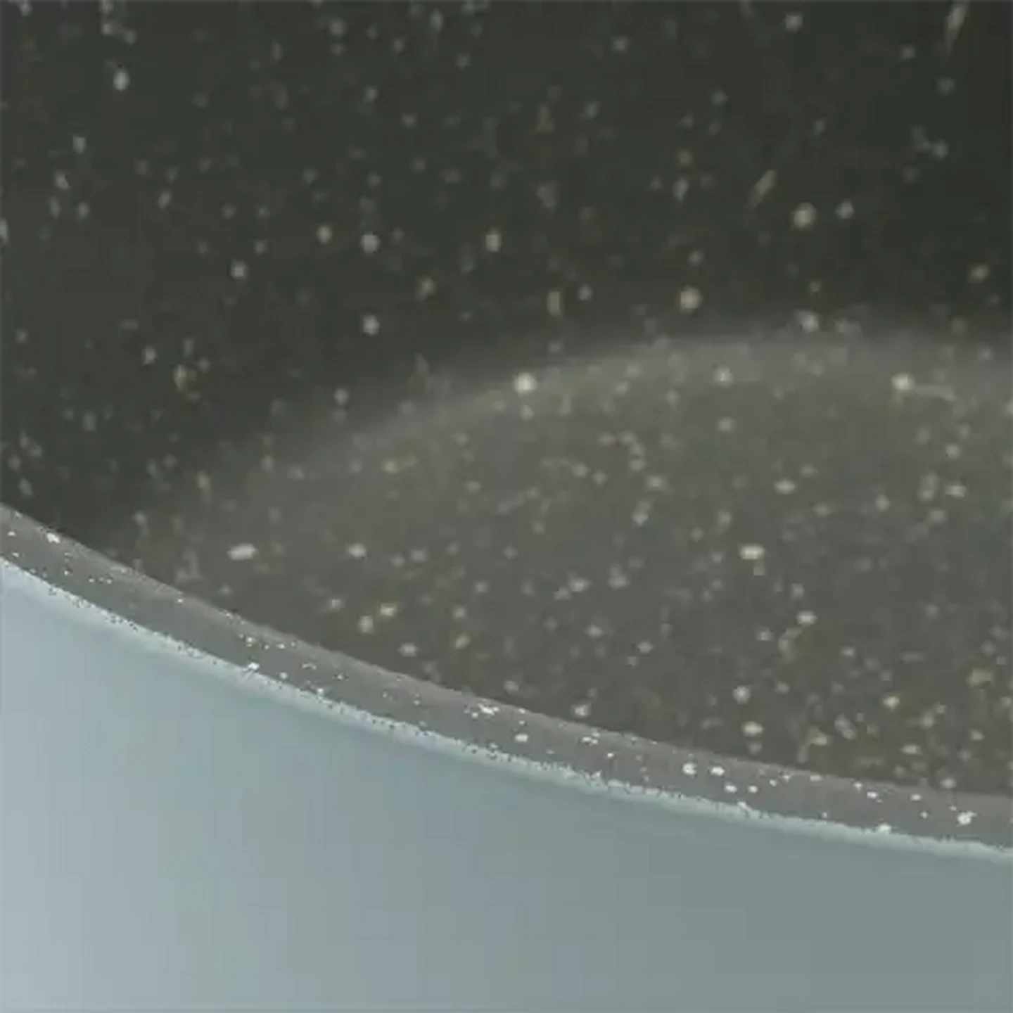Image of Lily Aluminium Deep Fry Pan 20cm (Colour May Vary)