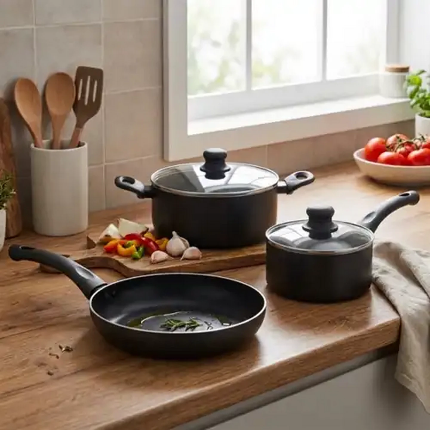 Image of Majoré Pressed Aluminium Cookware Set 5-Piece