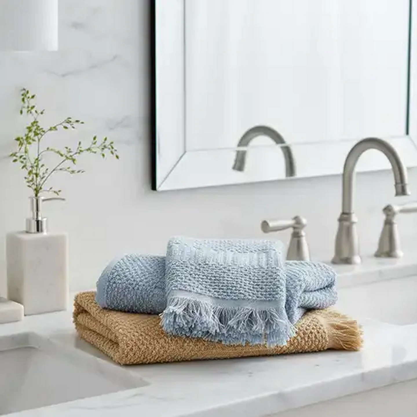 Image of Essentials Rio Jacquard Guest Towels 30 x 50cm 2-Pack