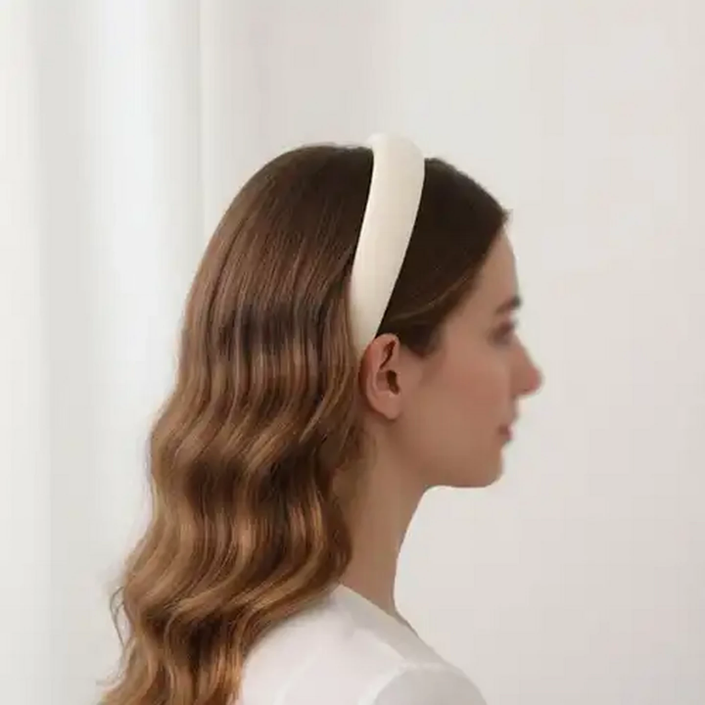 Image of Pretty Woman Aliceband (Colour May Vary)