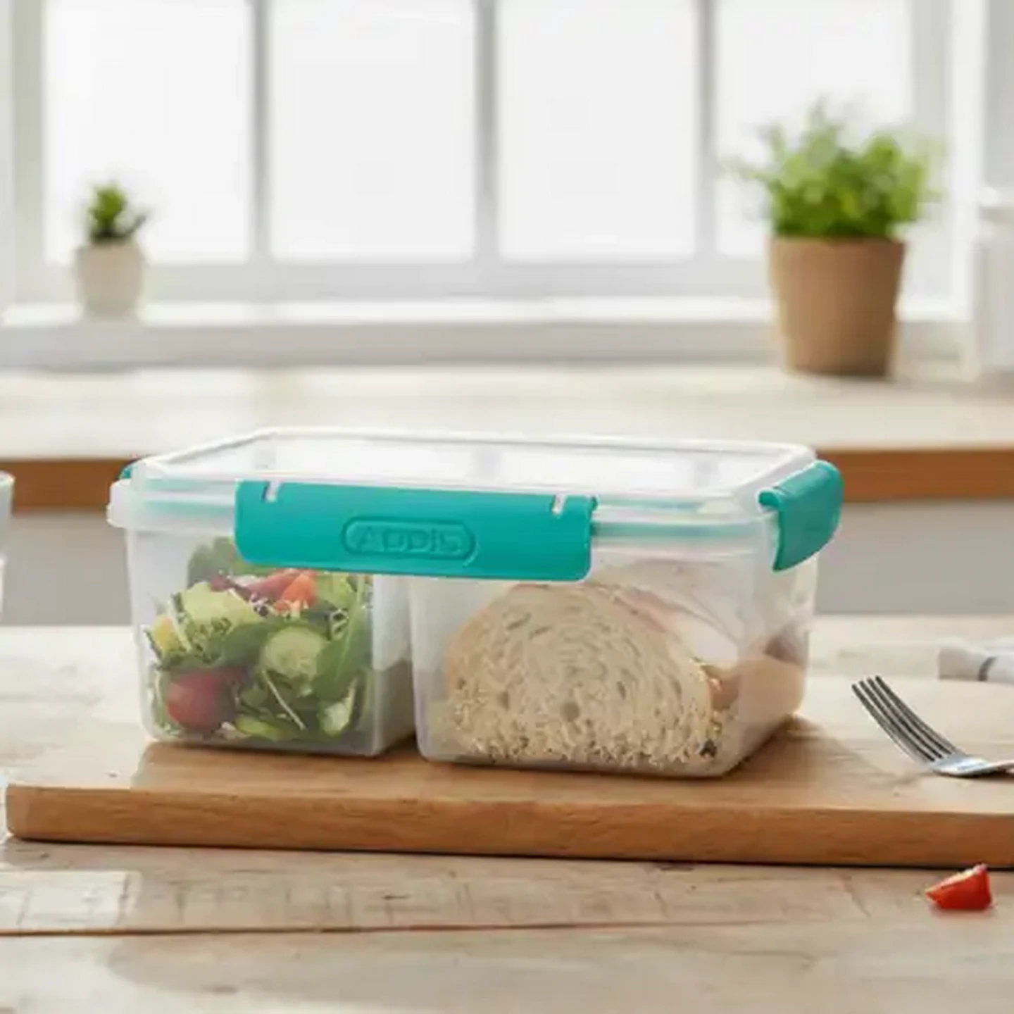 Image of ADDIS Rectangular Divider Clip 'n Seal Container 2L (Colour May Vary)
