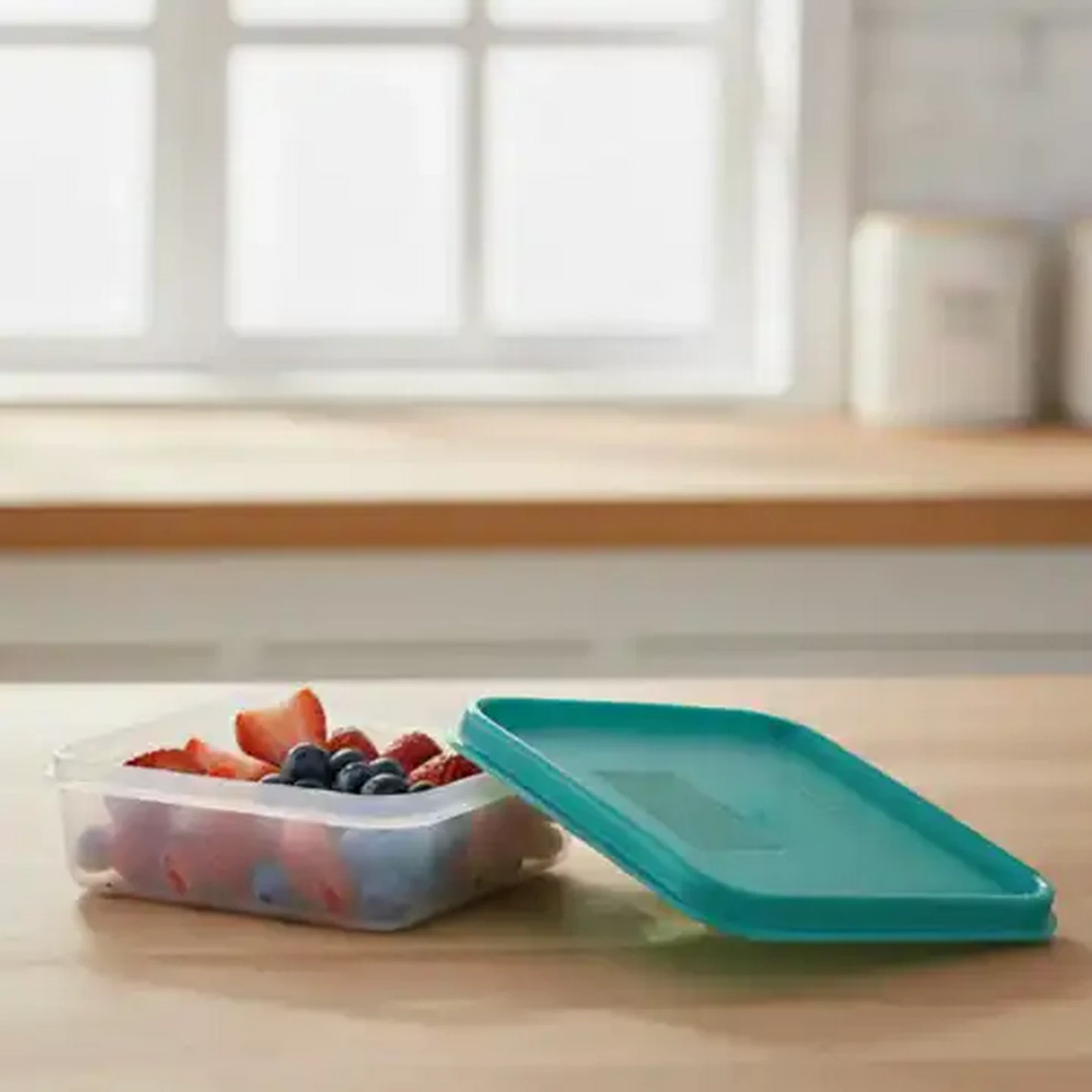 Image of ADDIS Square Container 400ml (Colour May Vary)