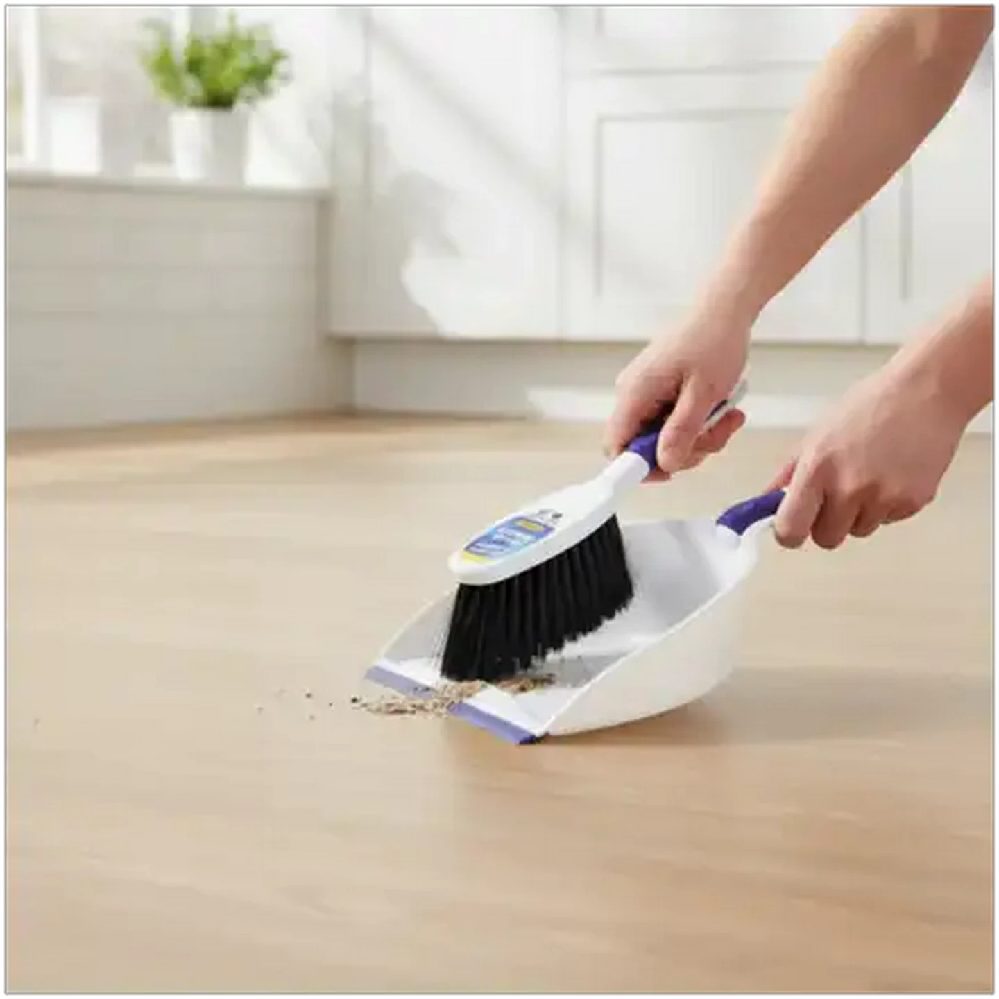 Image of ADDIS Comfi Grip Dustpan & Brush Set