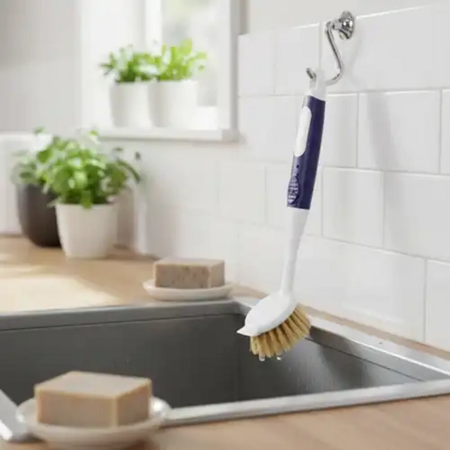 Image of ADDIS Comfi Grip Dish Brush