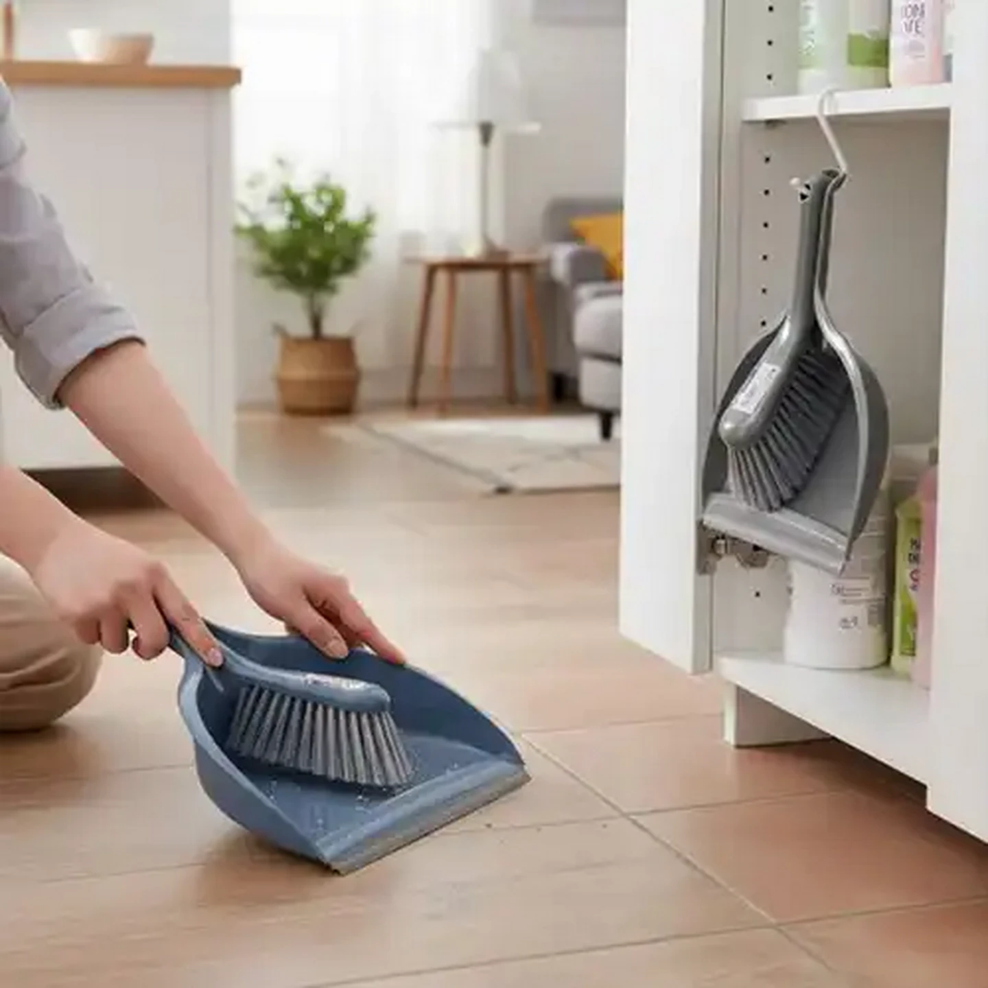 Image of M-Home Dustpan & Brush Set 2 Piece (Colour May Vary)