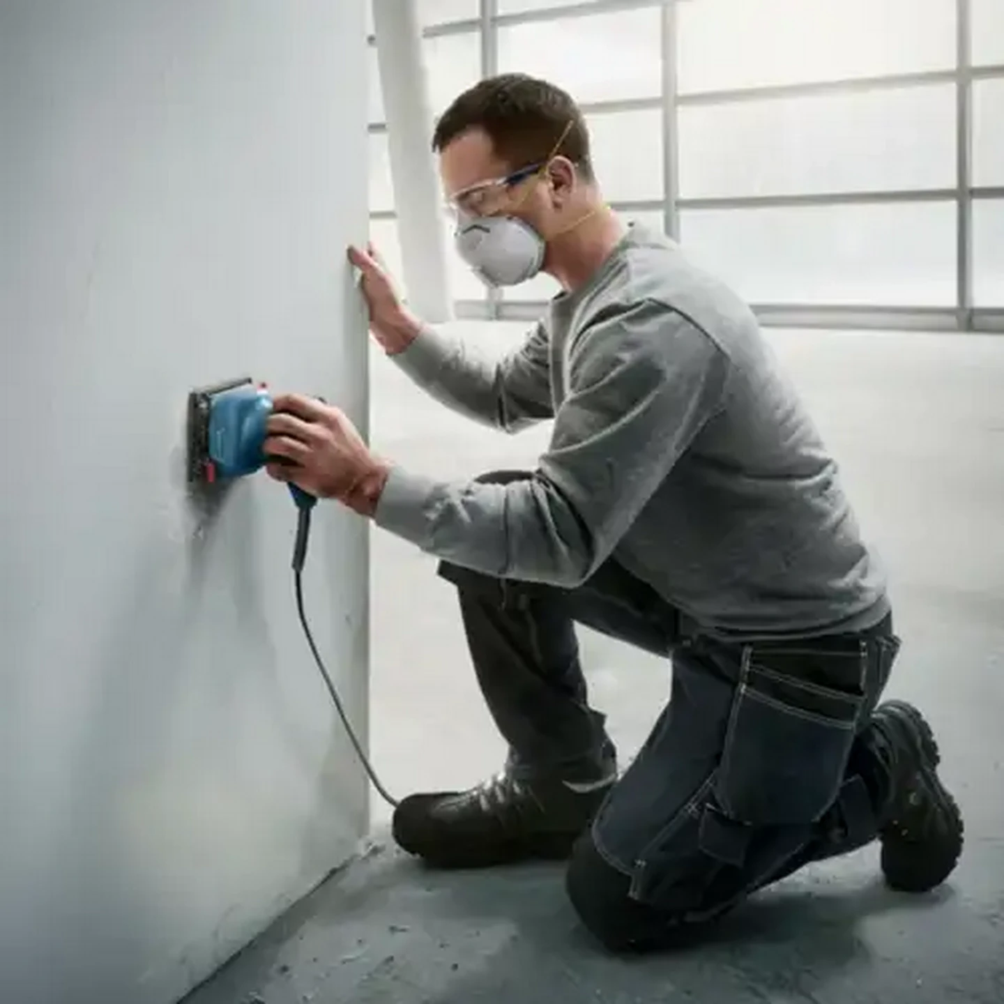 Image of Bosch DIY Orbital Sander 220W