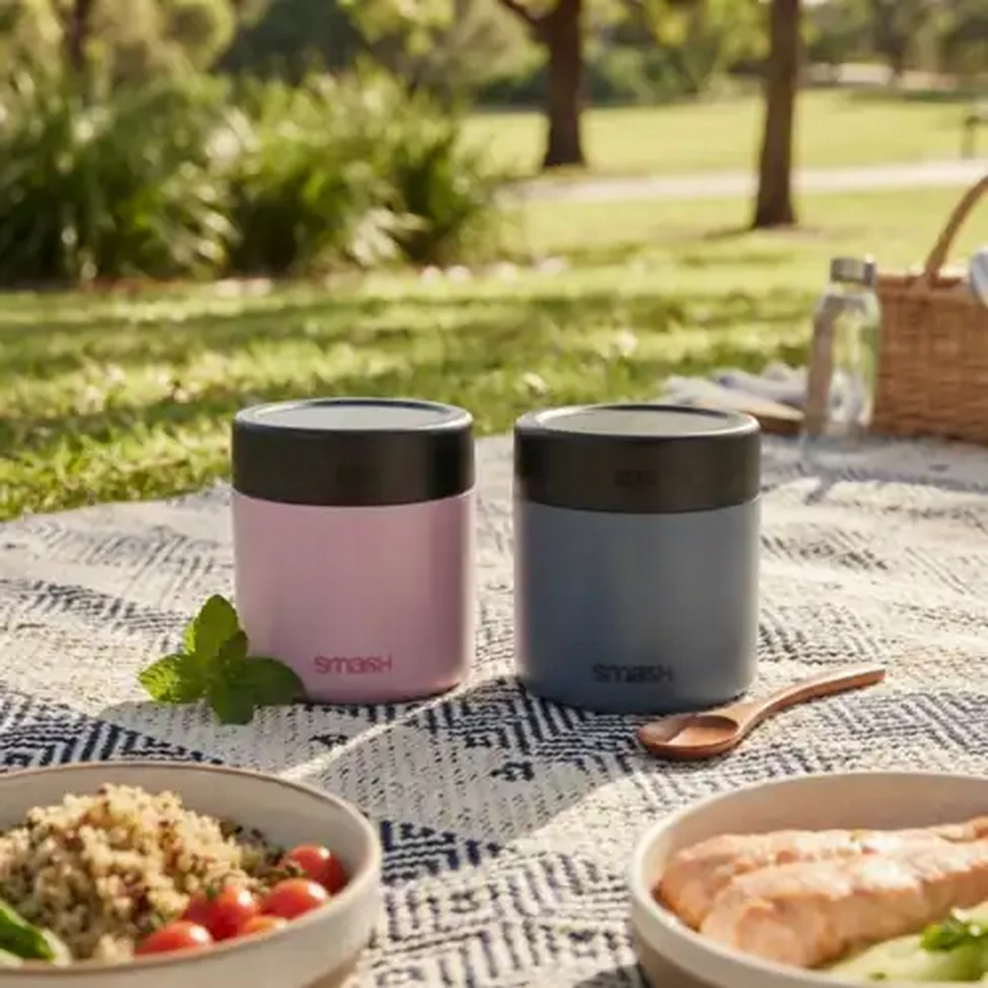 Image of Smash Double Wall Widemouth Food Jar 650ml (Colour May Vary)