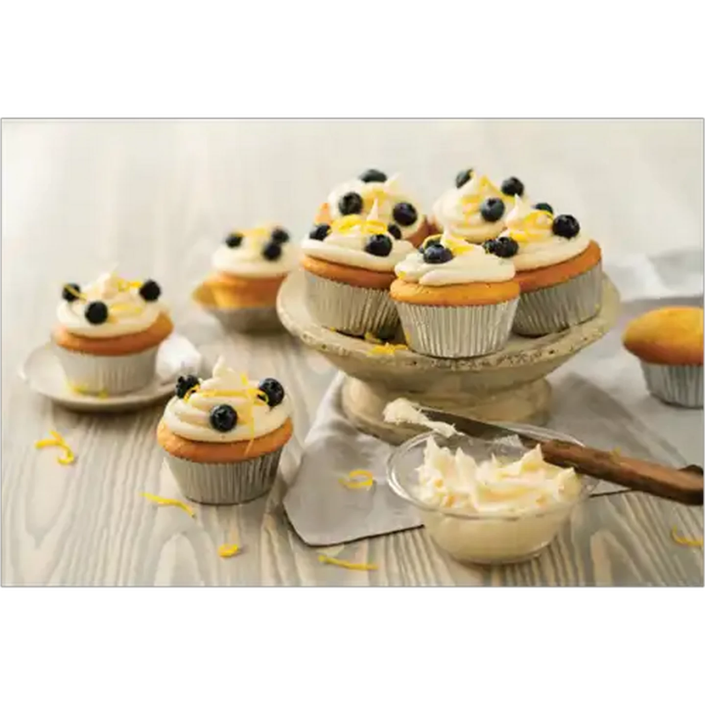 Image of Snowflake Vanilla Flavoured Cake Kit 800g