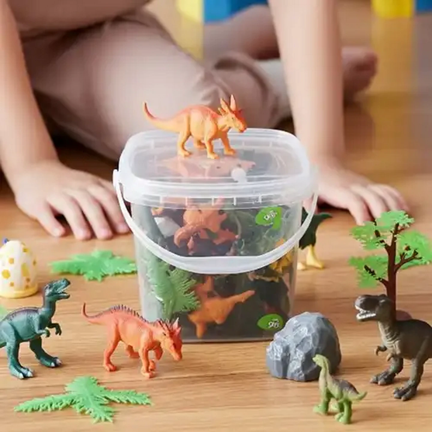 Image of World Animals Bucket Play Set (Design May Vary)