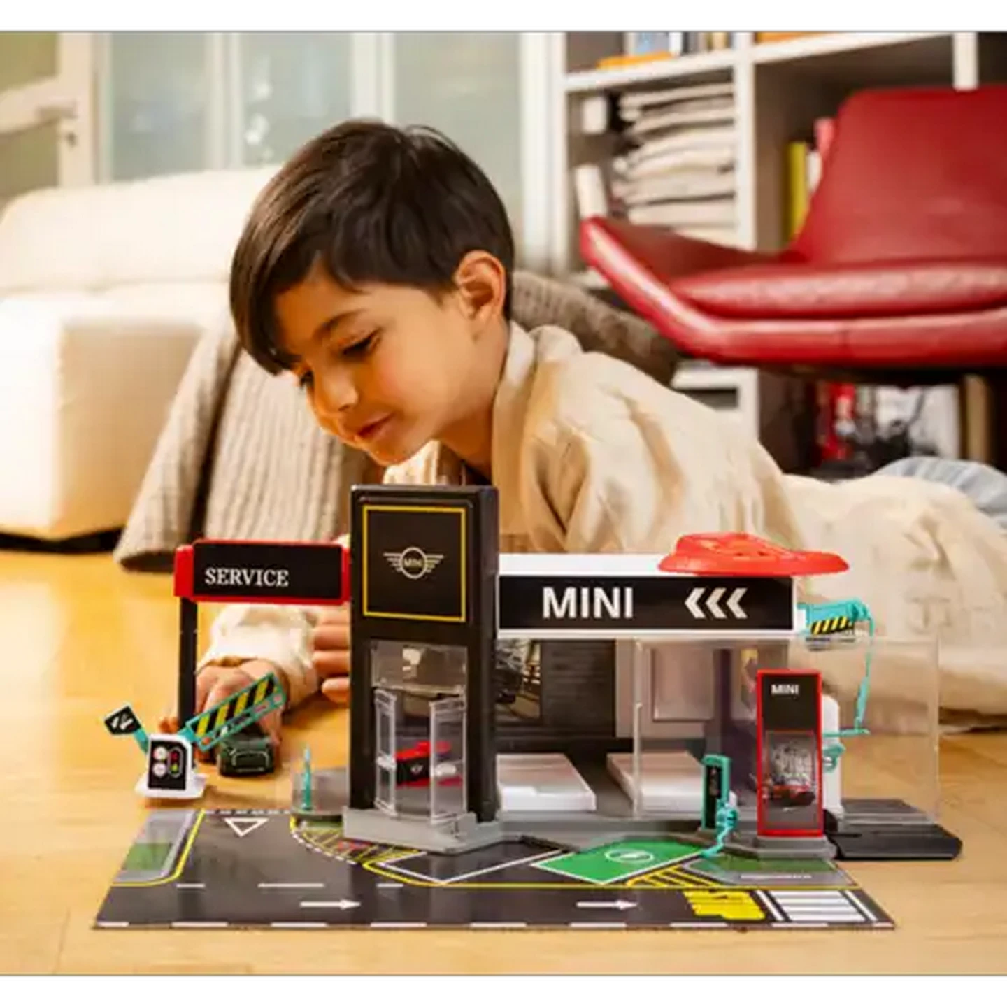 Image of Majorette Mini Showroom Playset With Toy Car
