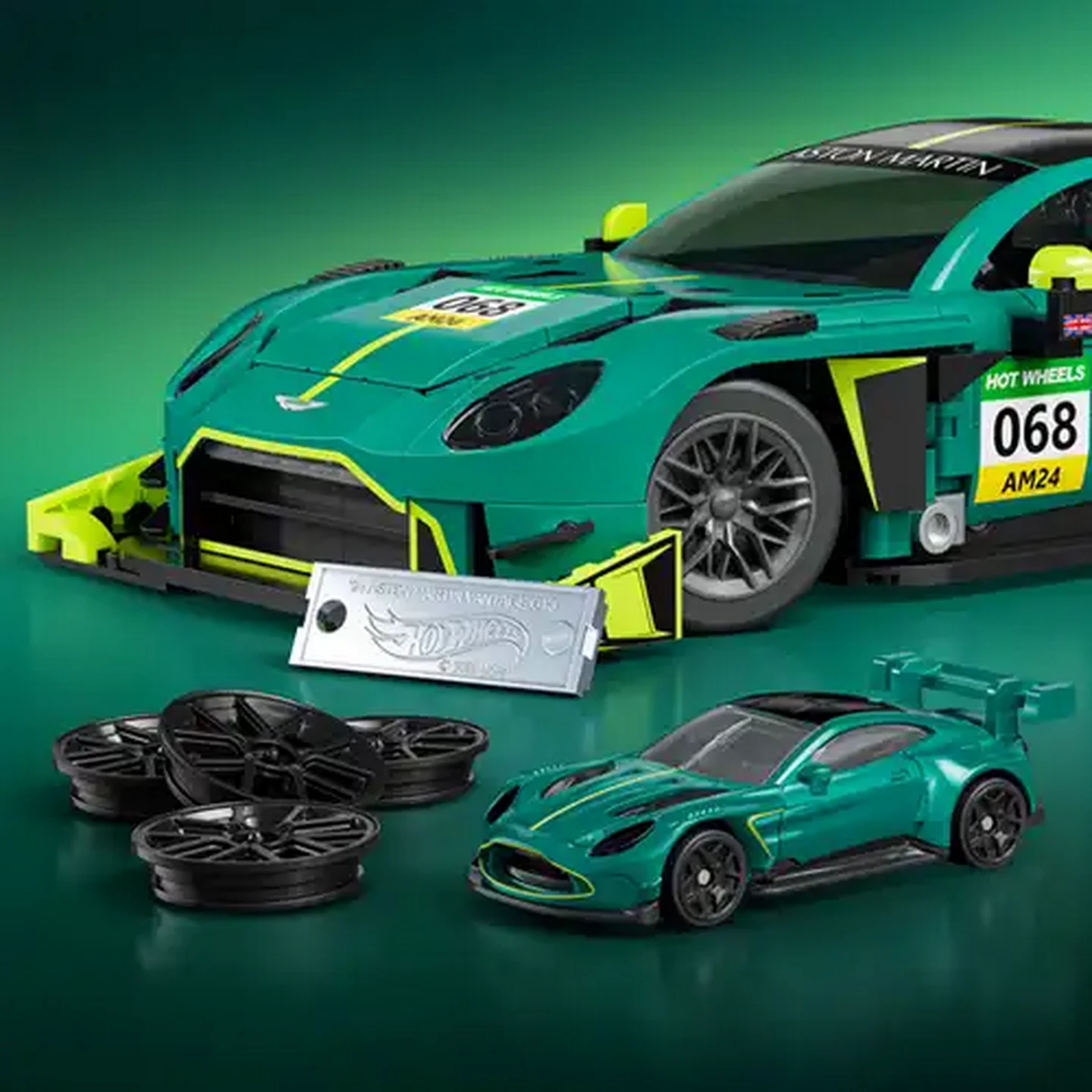 Image of Brick Shop Hot Wheels Elite Series Building Set - ’24 Aston Martin Vantage GT3