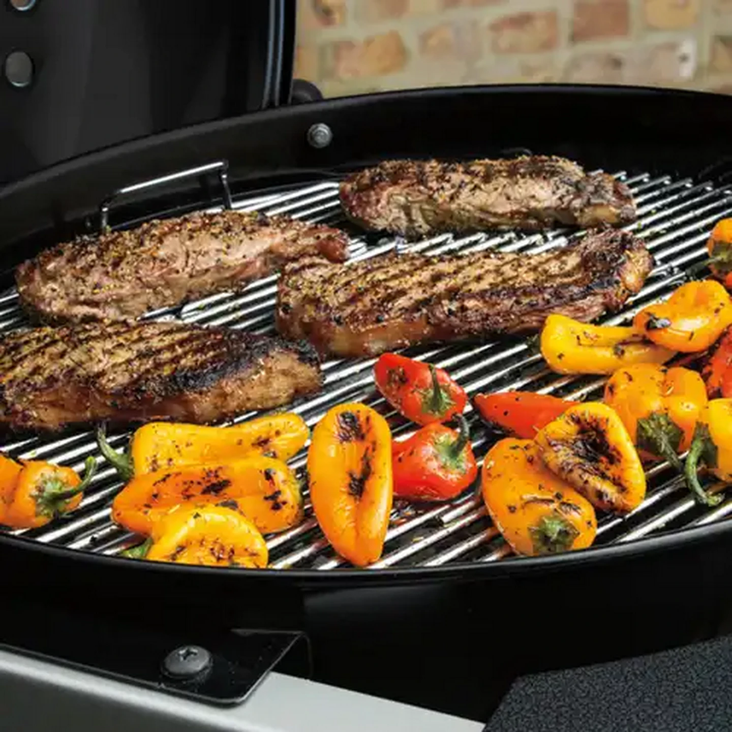 Image of Weber Performer Deluxe Charcoal Braai 57cm