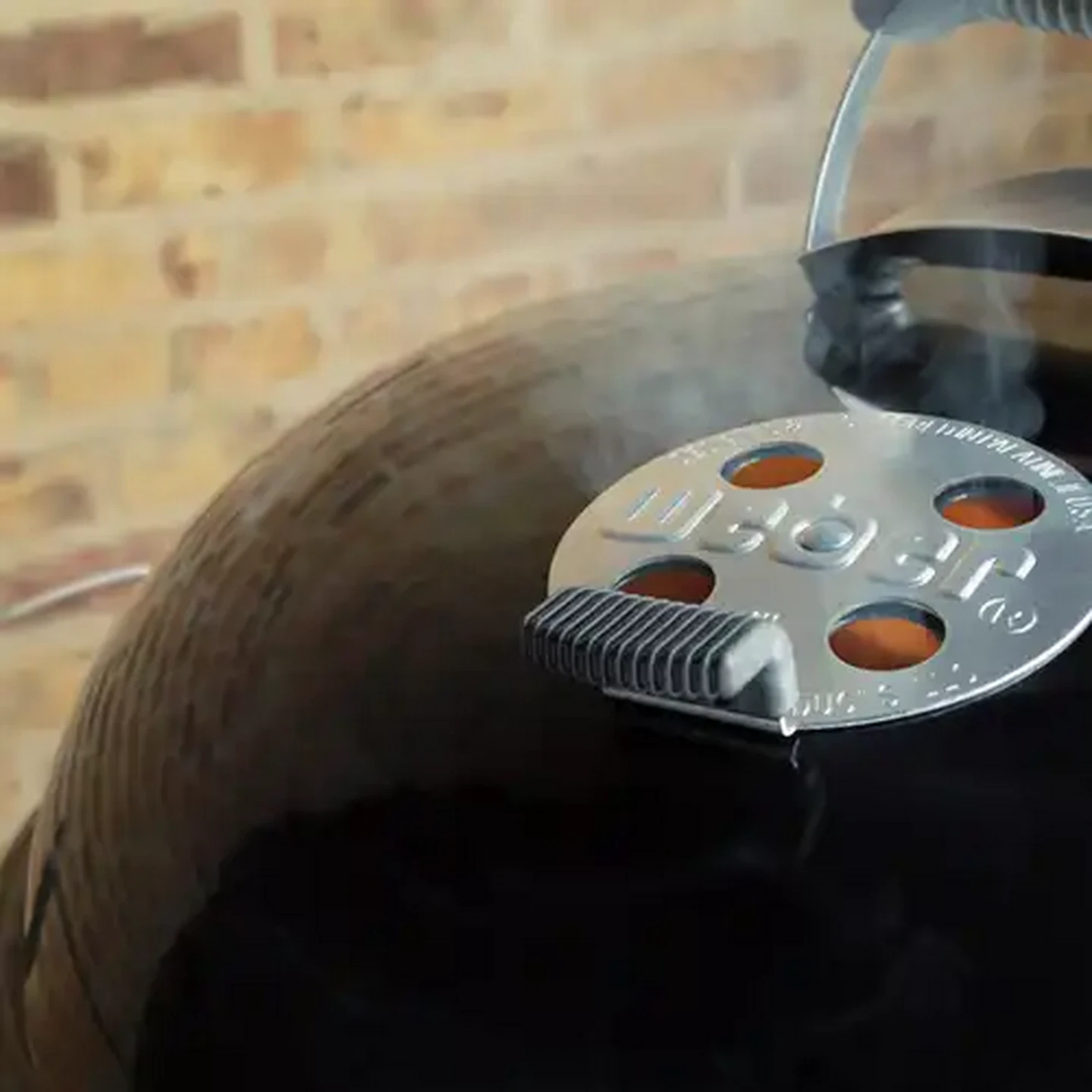 Image of Weber Performer Deluxe Charcoal Braai 57cm