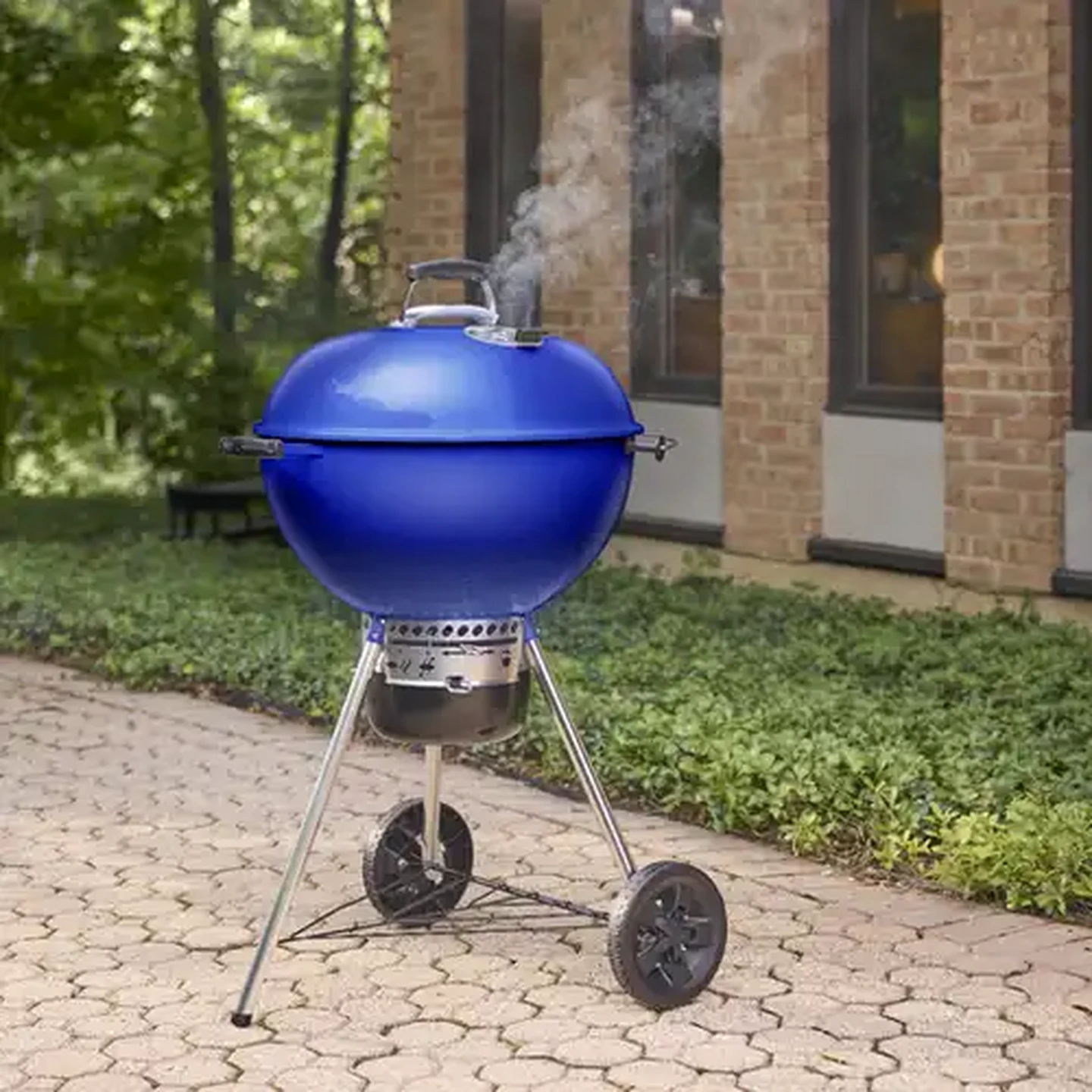 Image of Weber Master-Touch® Ocean Blue Charcoal Braai 57cm