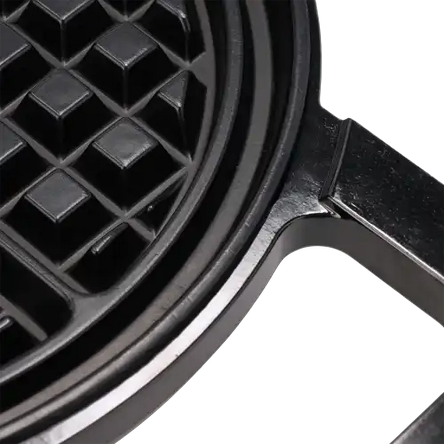 Image of Platinum Stainless Steel Round Waffle Maker 800W