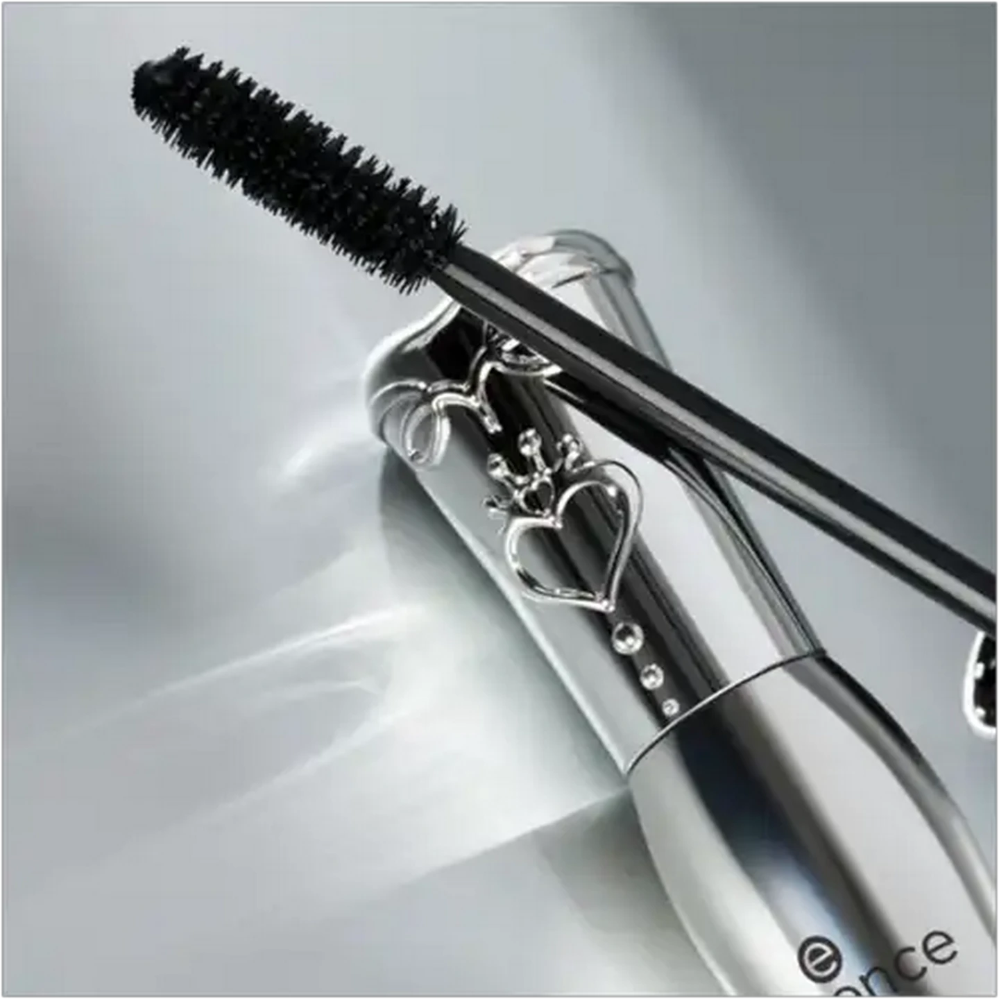 Image of Essence Lash PRINCESS Alcohol Free Party Deep Black Volume & Length Mascara 10ml 