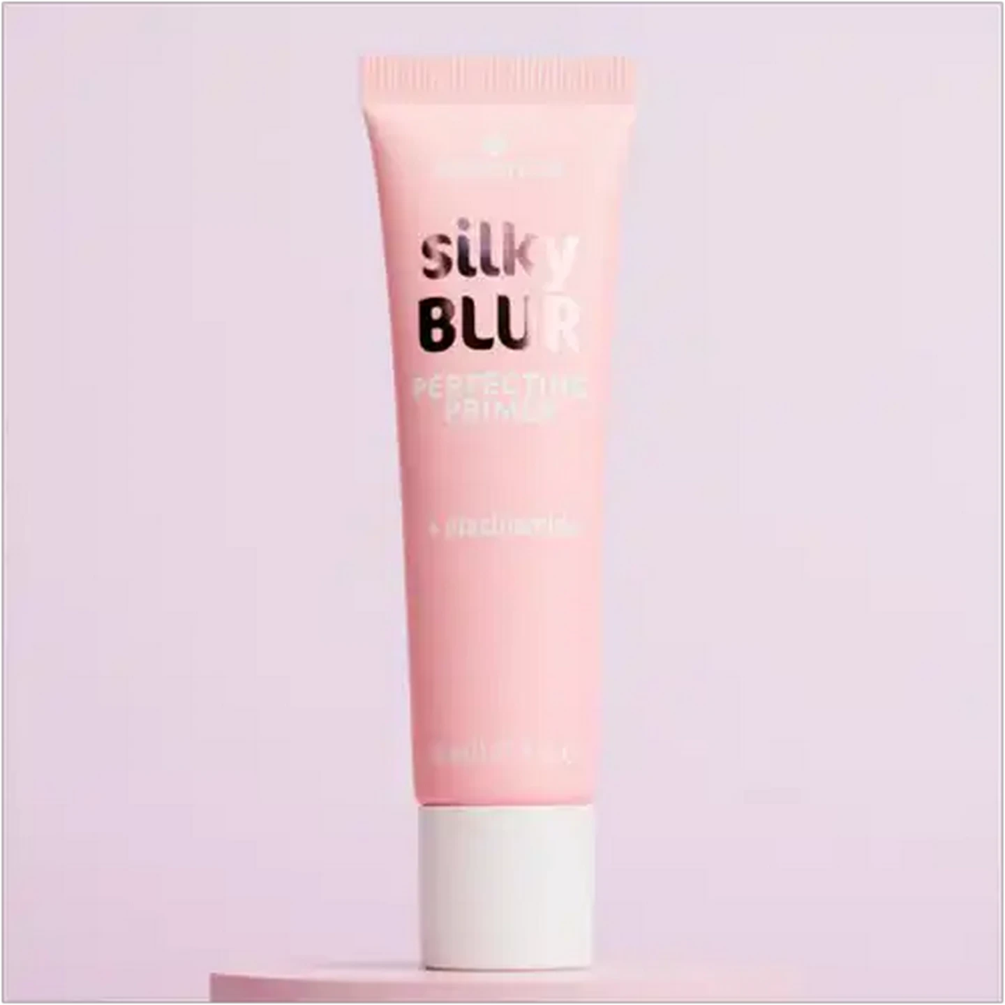Image of essence Silky Blur Perfecting Primer 30ml 